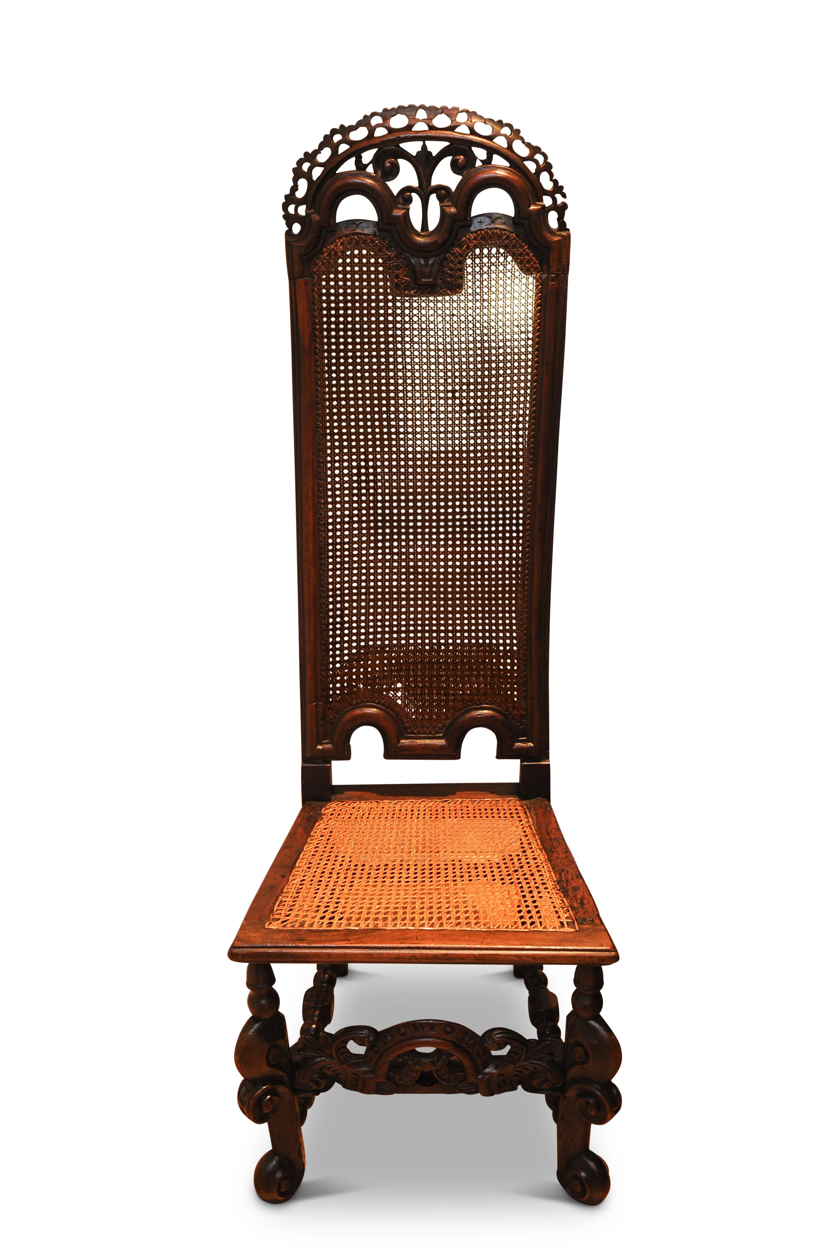 British 17th Century Charles II Walnut High Back Bergère Carved Hallway Chair For Sale