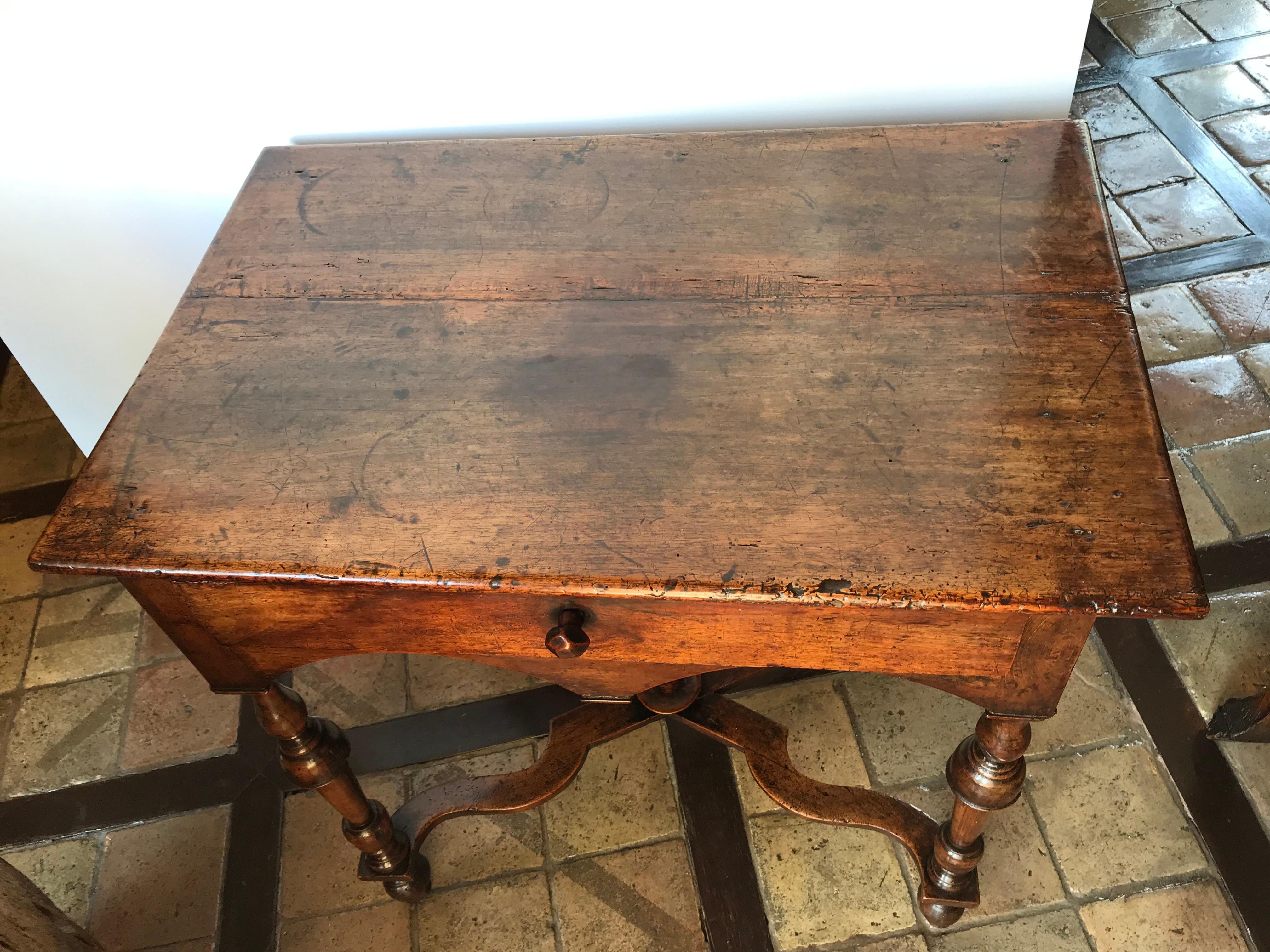 English 17th C Charles II Walnut Table Joined by a Stretcher Side Table hand carved wood