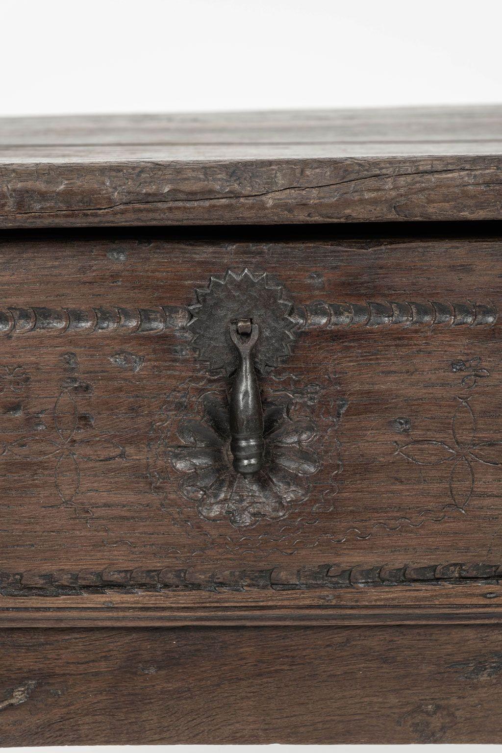 17th Century Chestnut Console In Good Condition In Houston, TX