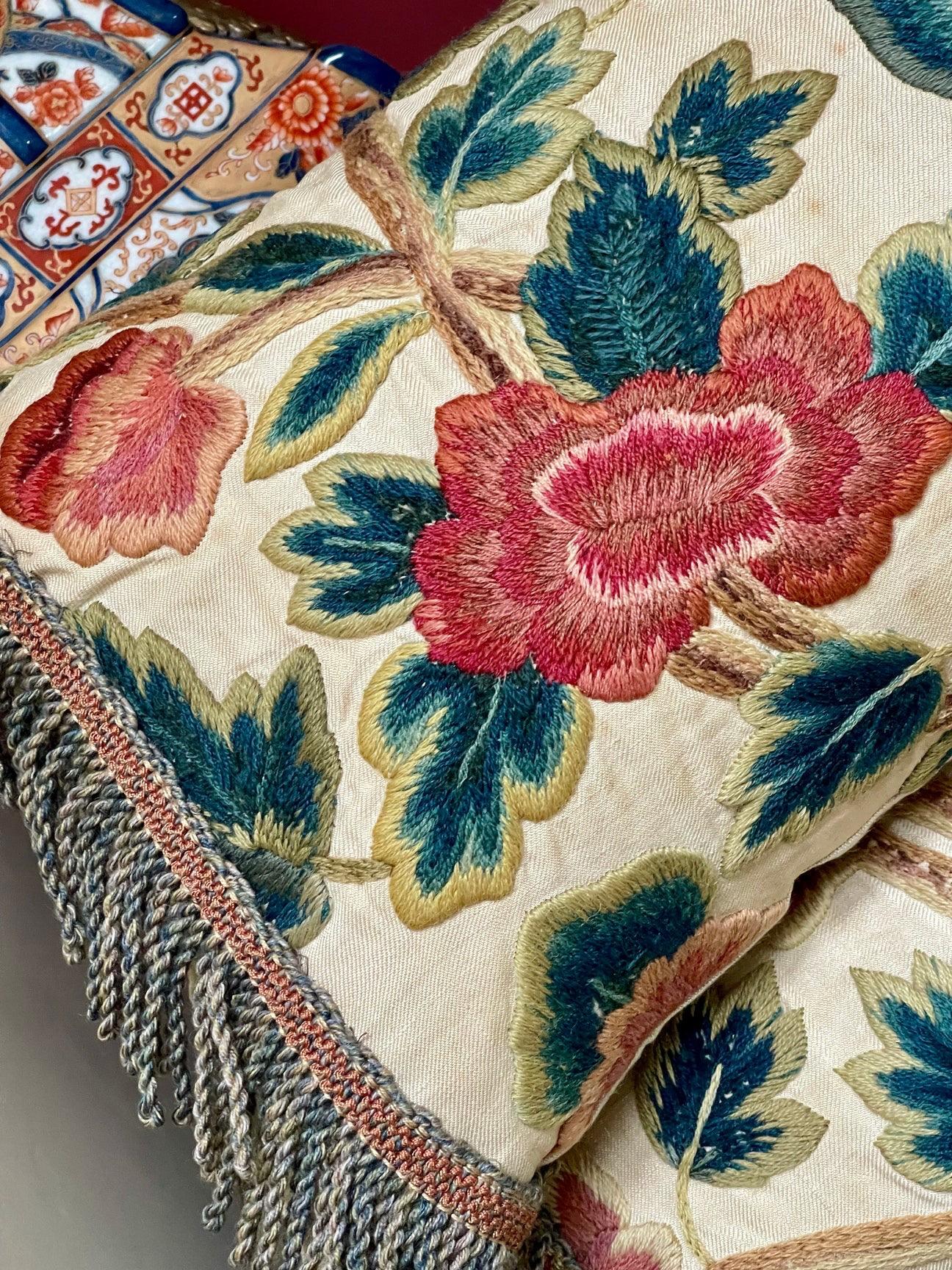17th Century Crewelwork Pillows PAIR In Good Condition In Canterbury, GB