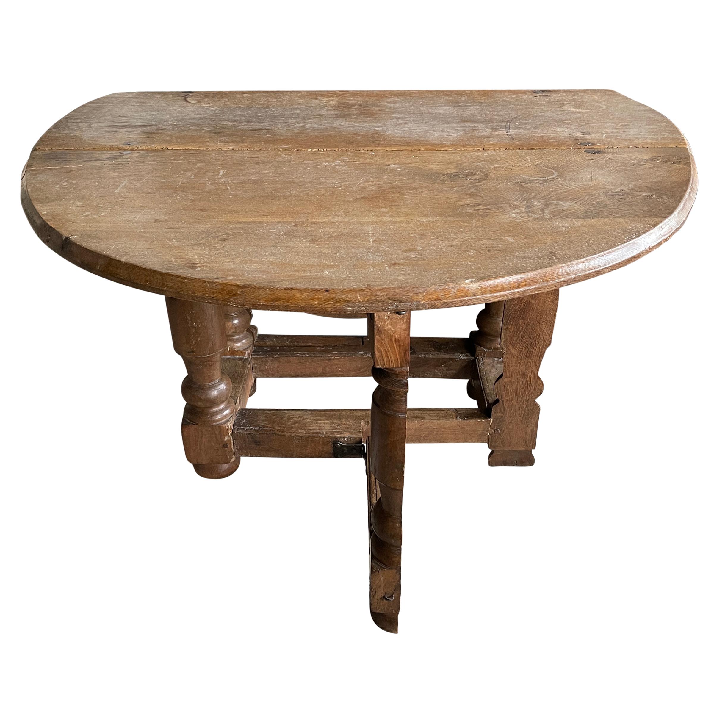 17th Century Danish Baroque Gateleg Table For Sale 5