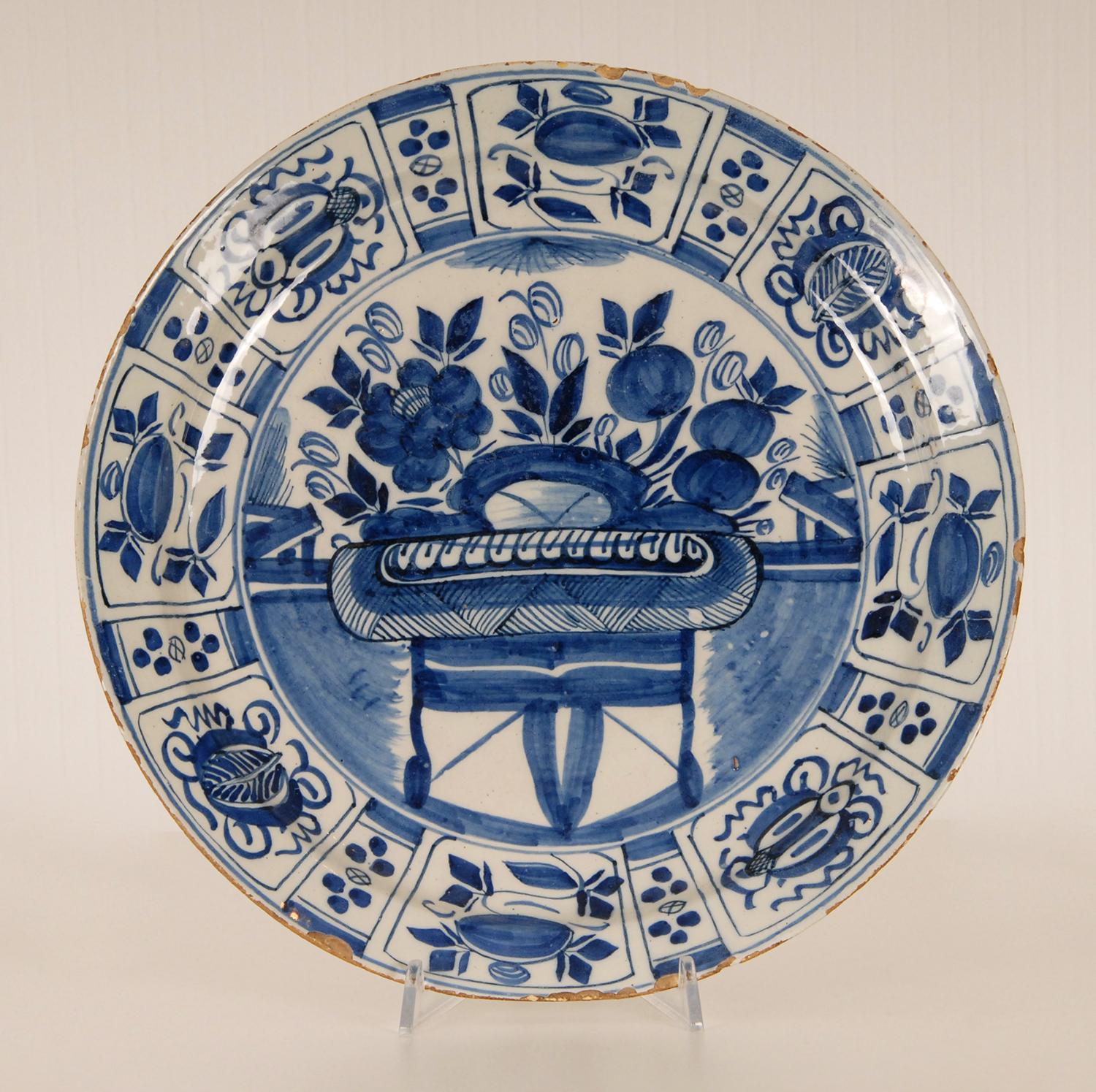 17th Century Delft Chinoiserie Chinese Ming Kraak Charger Blue and White  Plate  4