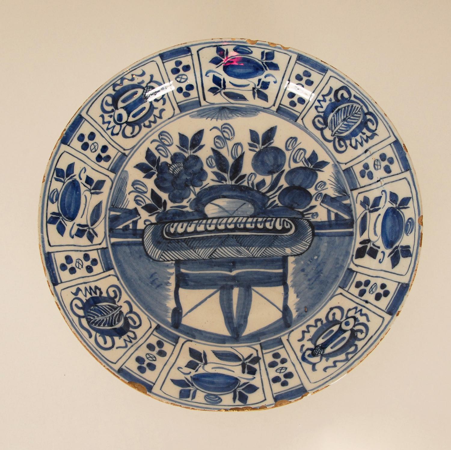 17th Century Delft Chinoiserie Chinese Ming Kraak Charger Blue and White  Plate  2