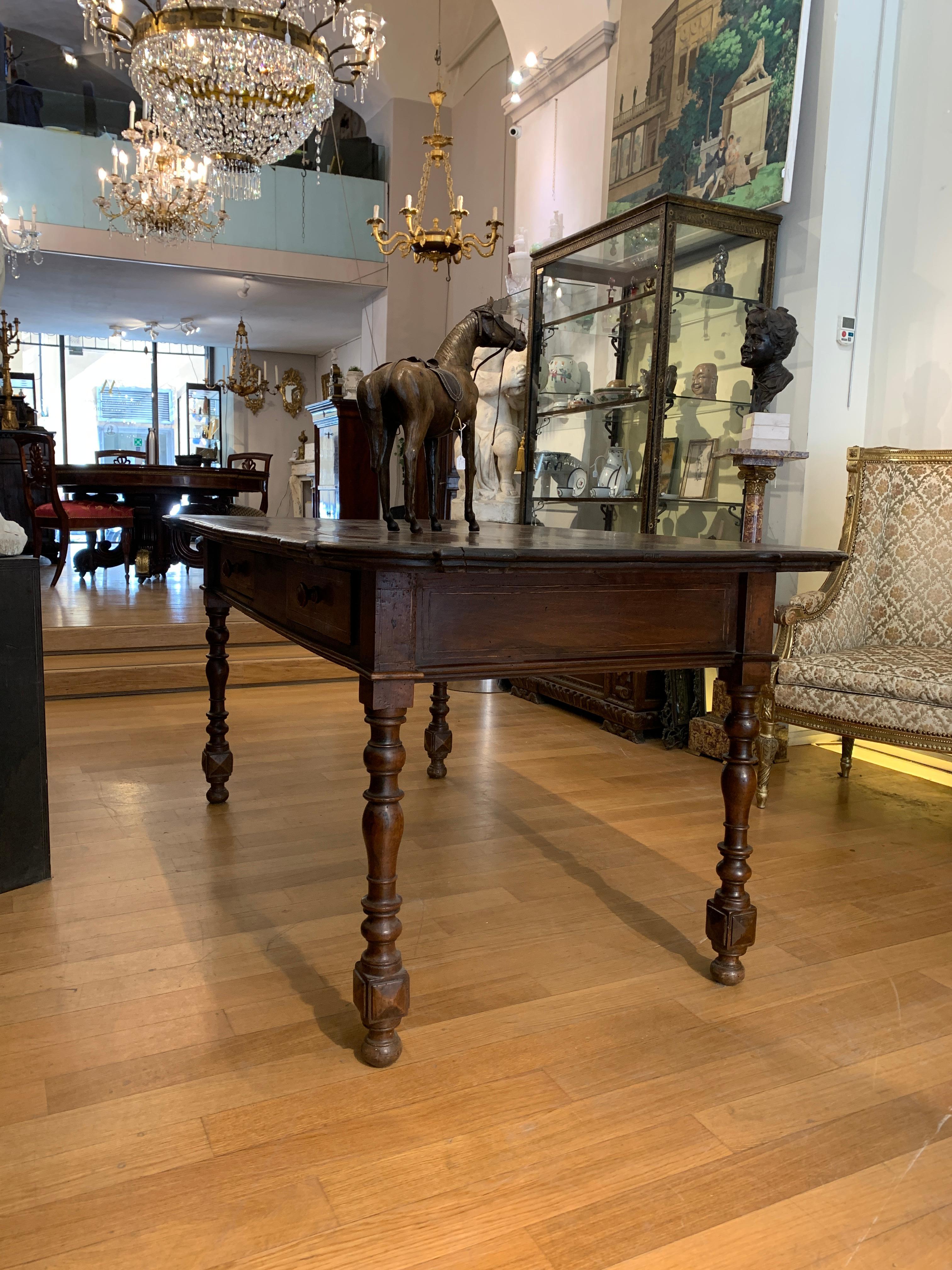 TABLE DE BUREAU LOUIS XIV 17ème SIECLE  Bon état - En vente à Firenze, FI