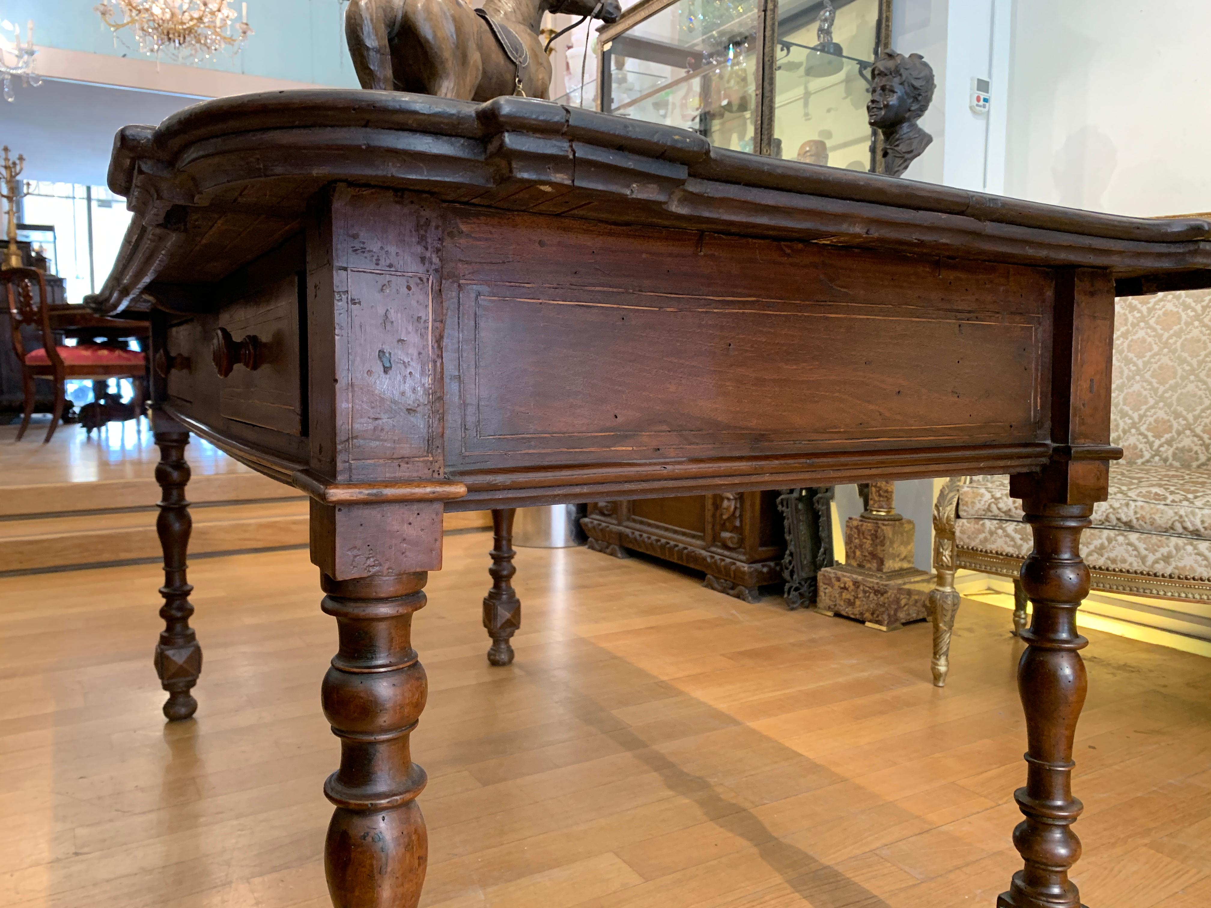 Wood 17th CENTURY DESK TABLE LOUIS XIV  For Sale