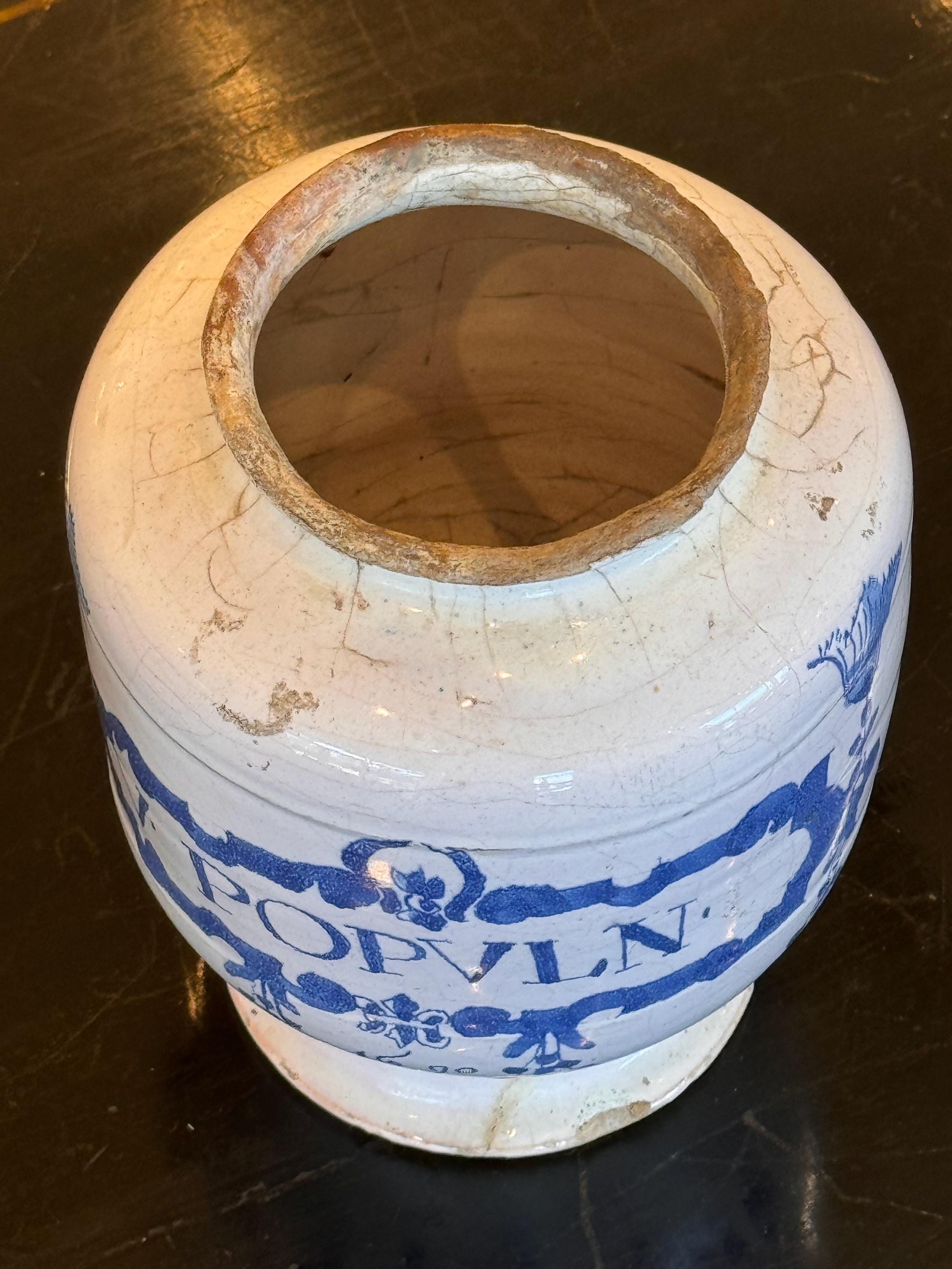 17th Century Drug Jar In Fair Condition In Charlottesville, VA