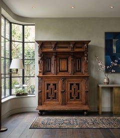 17th-Century Dutch Baroque Oak Beeldenkast / Cabinet