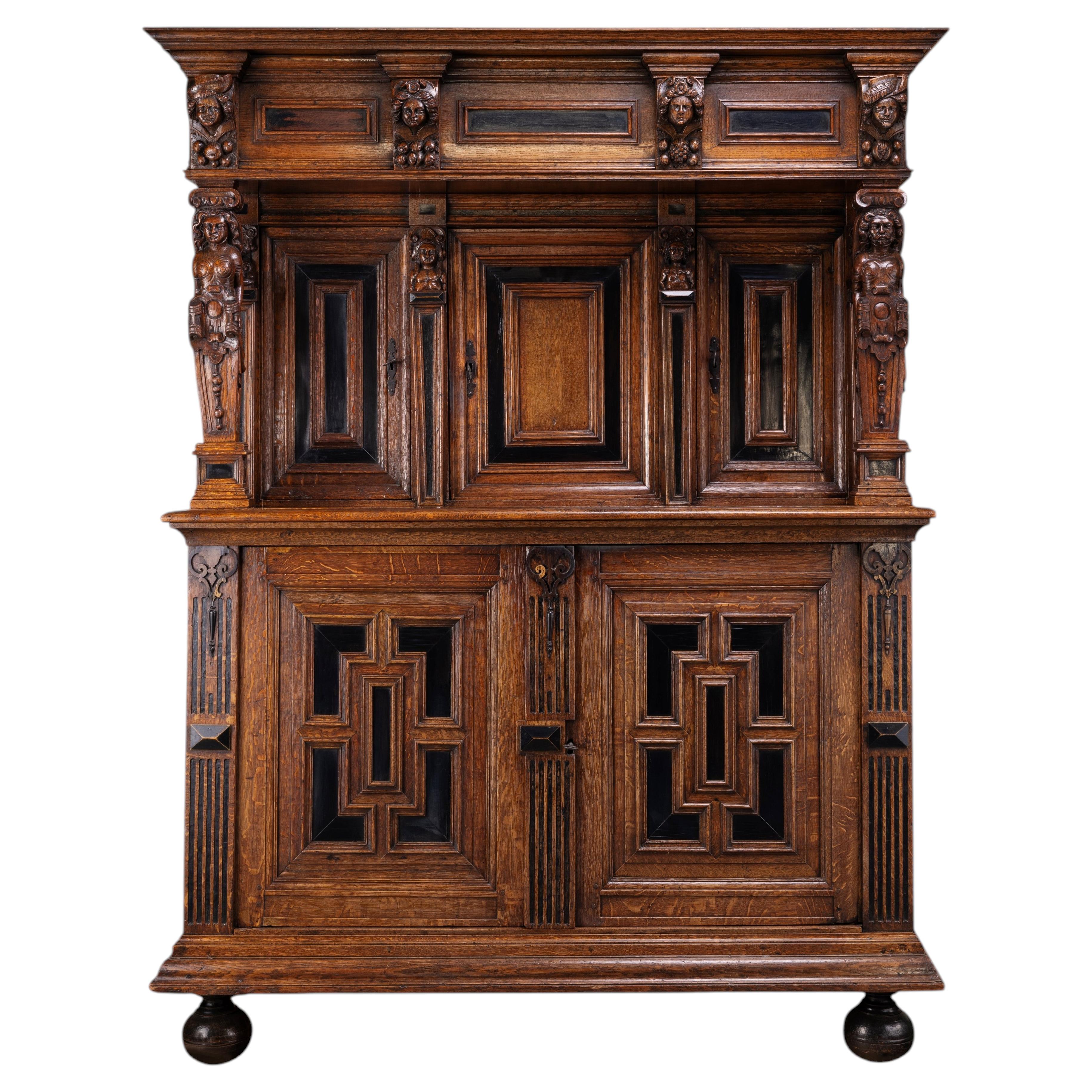 17th-Century Dutch Baroque Oak Beeldenkast / Cabinet