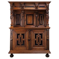 17th-Century Dutch Baroque Oak Beeldenkast / Cabinet