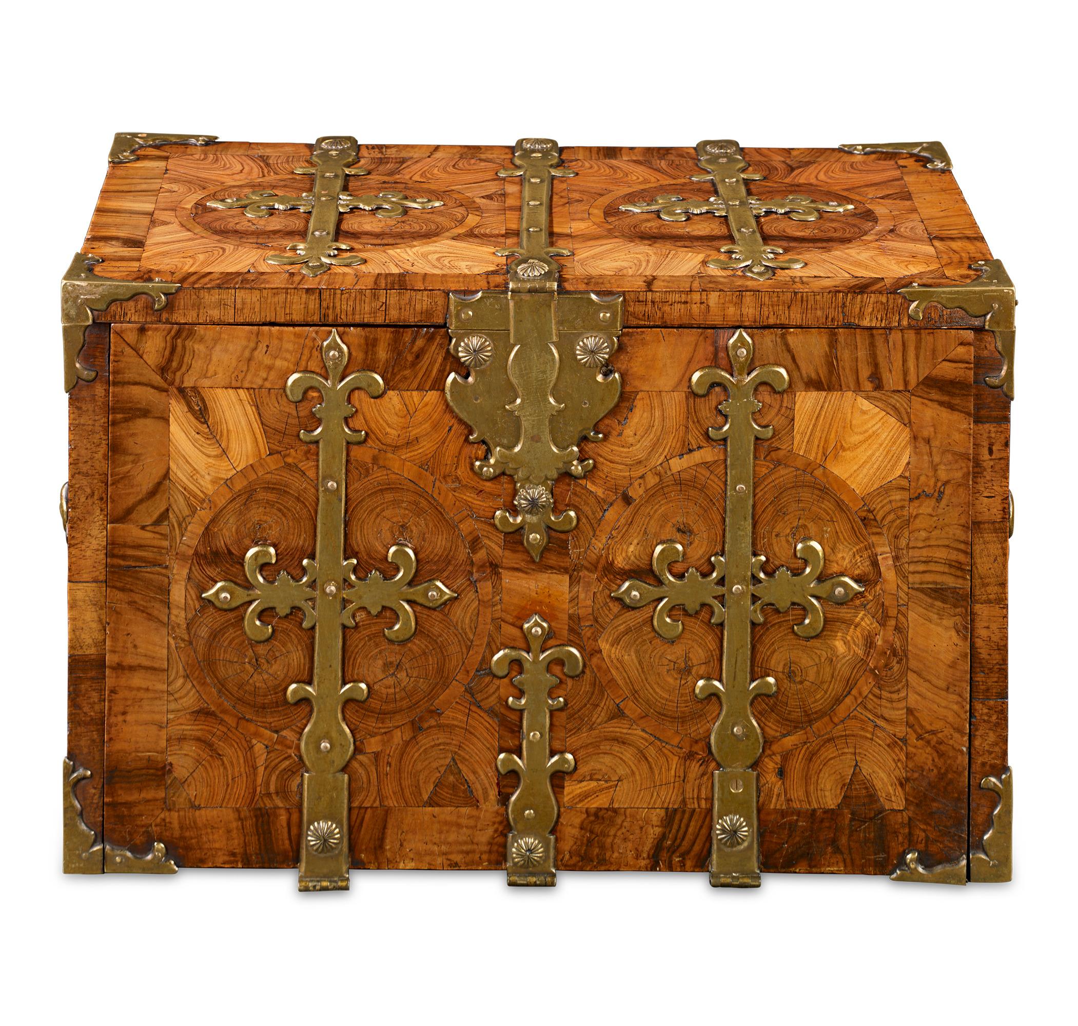 Caja fuerte marítima holandesa del siglo XVII Chapado