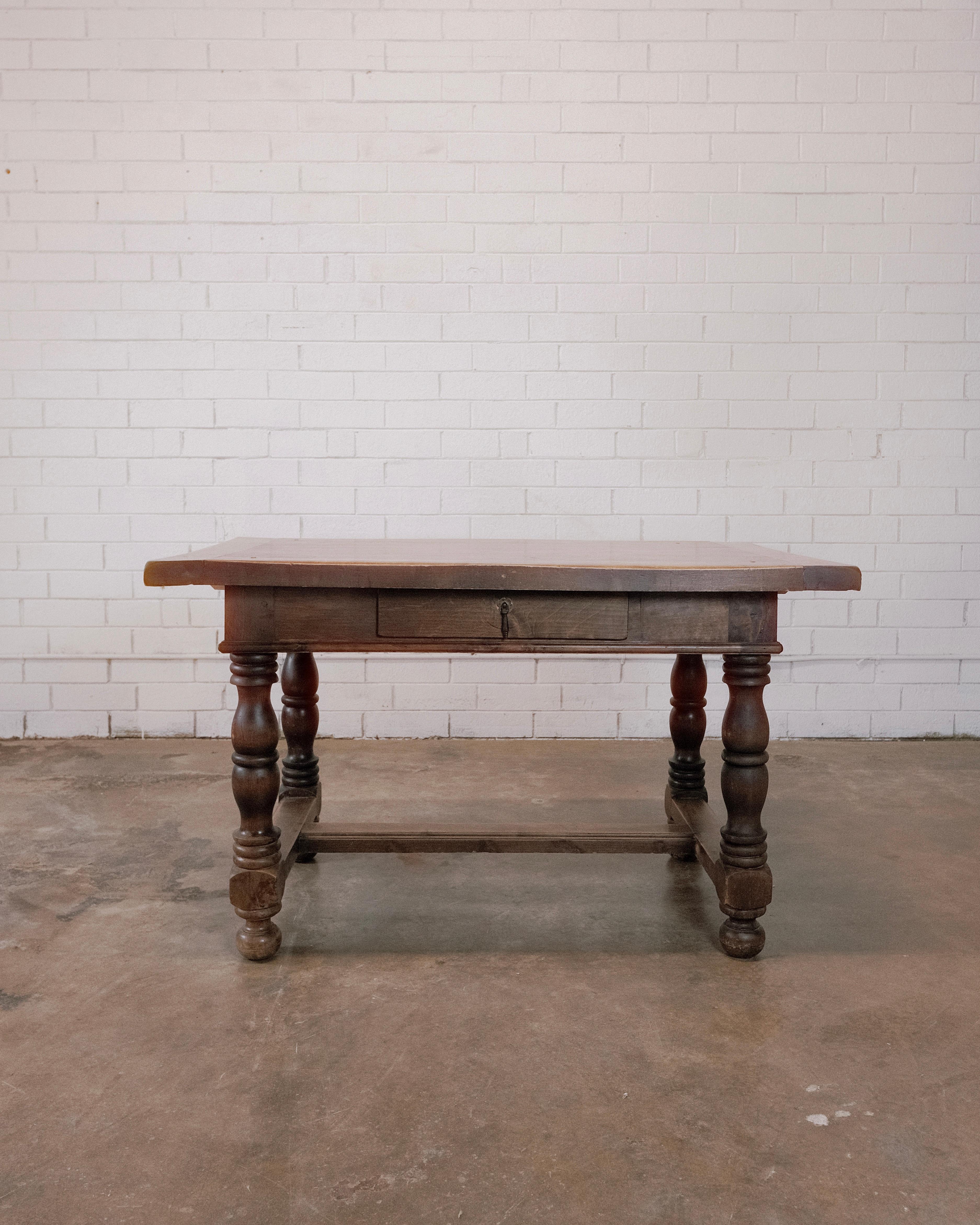 17. Jahrhundert Niederländische Renaissance Eiche 'Bolpoot Tafel' Tisch im Zustand „Gut“ im Angebot in High Point, NC