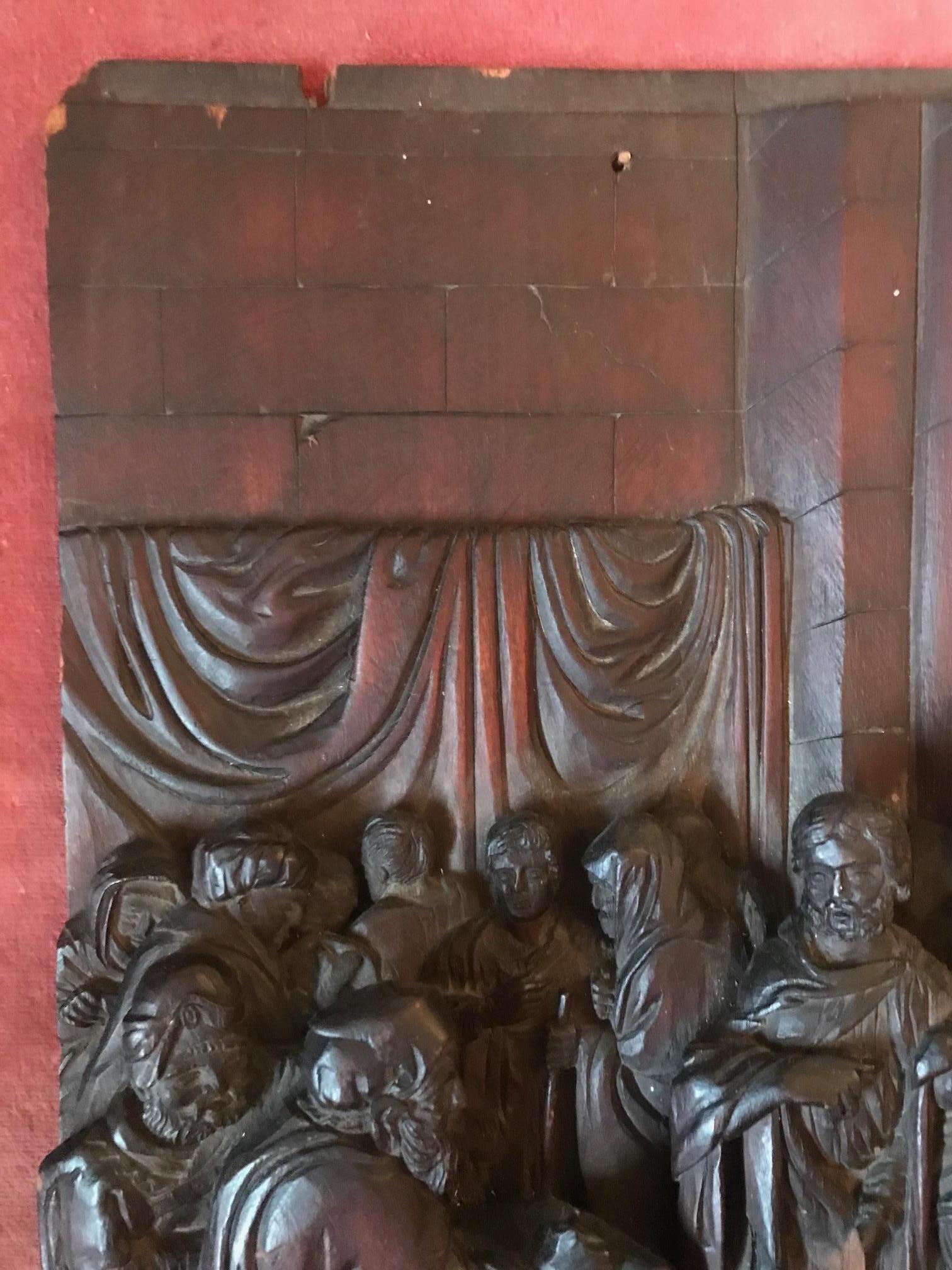 XVIIIe siècle et antérieur Groupe de figurines religieuses en bois sculpté flamand du 17ème siècle, début de l'ère baroque en vente