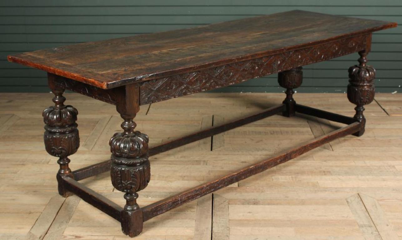 Anglais Table de réfectoire en Oak de style élisabéthain du 17e siècle en vente