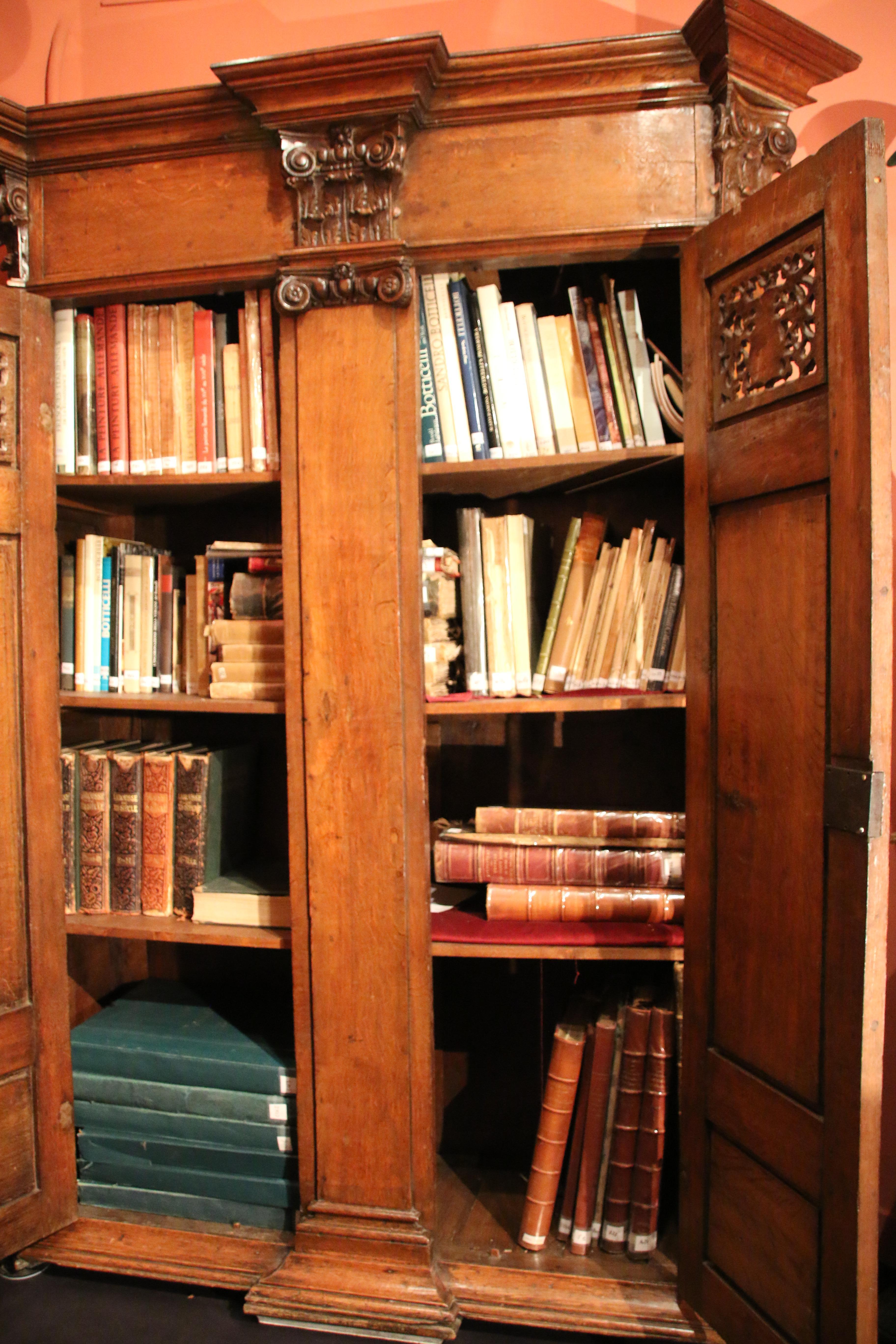 Oak 17th Century Emblazoned Germanic Armoire For Sale