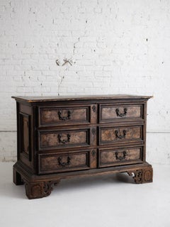 Cassettone emiliano del XVII secolo, Italia