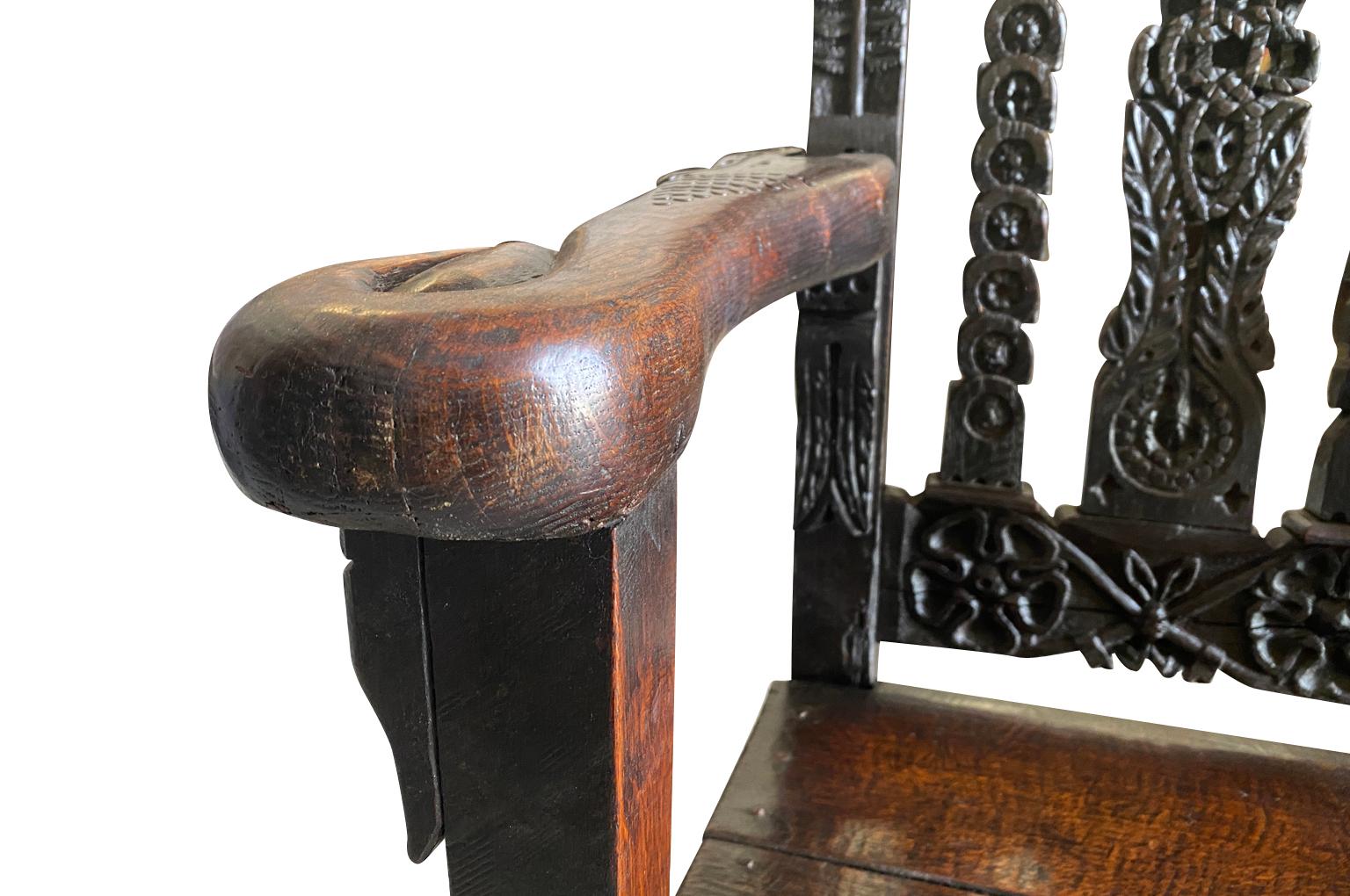 Englischer Sessel aus dem 17. Jahrhundert im Angebot 3