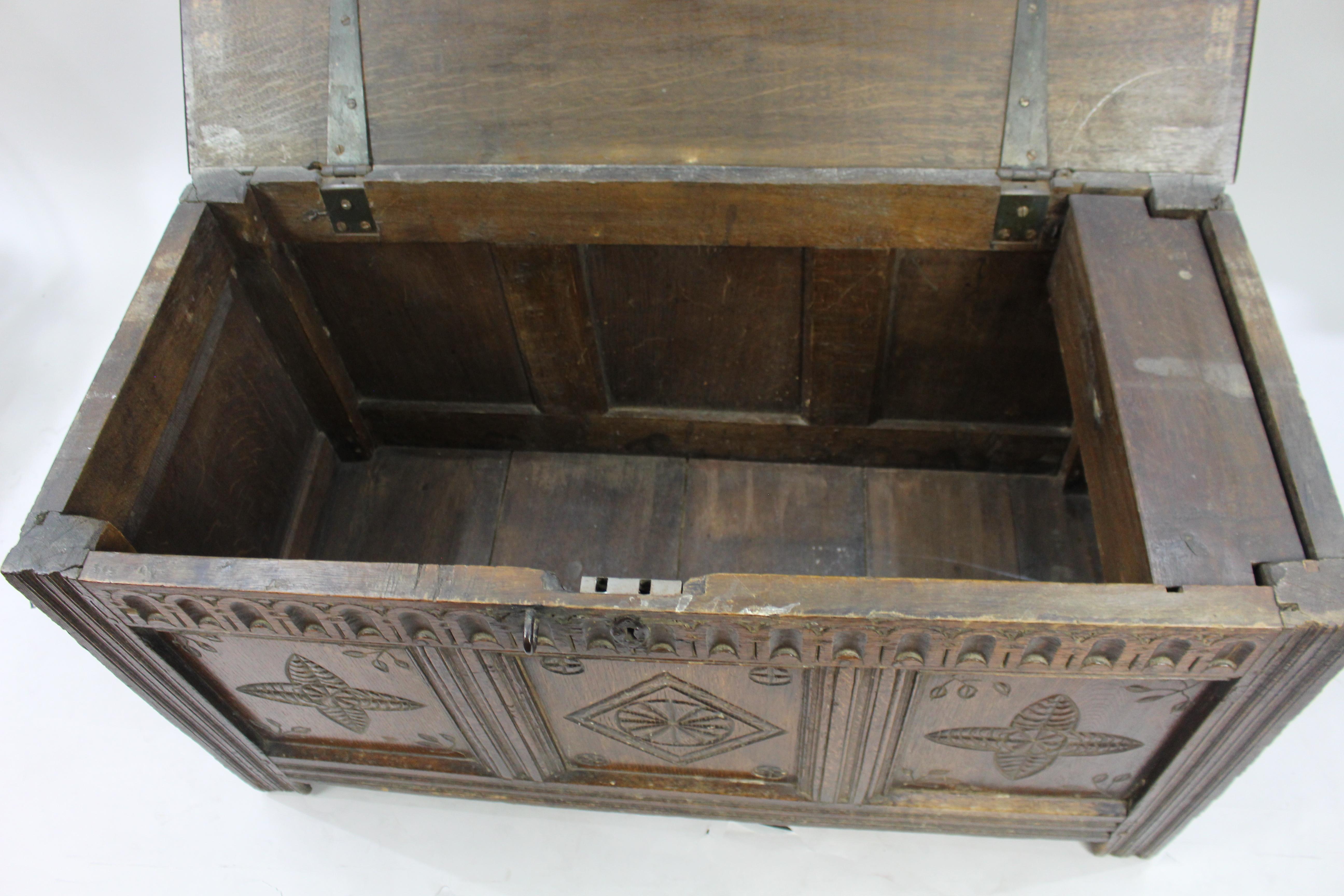 17th Century English Carved Oak Coffer with Foliate and Lozenge Panels For Sale 4