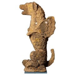 Grifo inglés de piedra tallada del siglo XVII