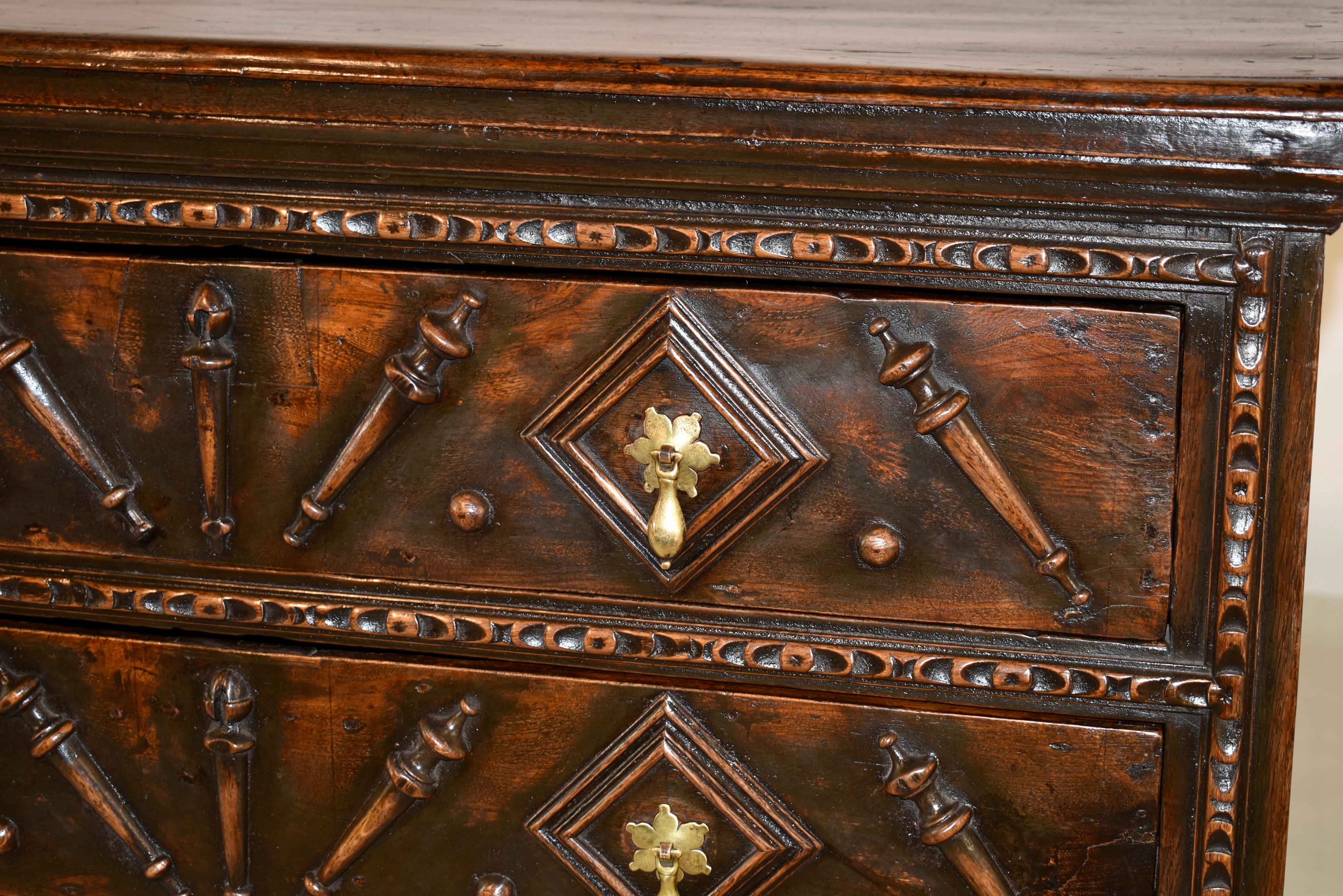 17th Century English Chest of Drawers For Sale 4