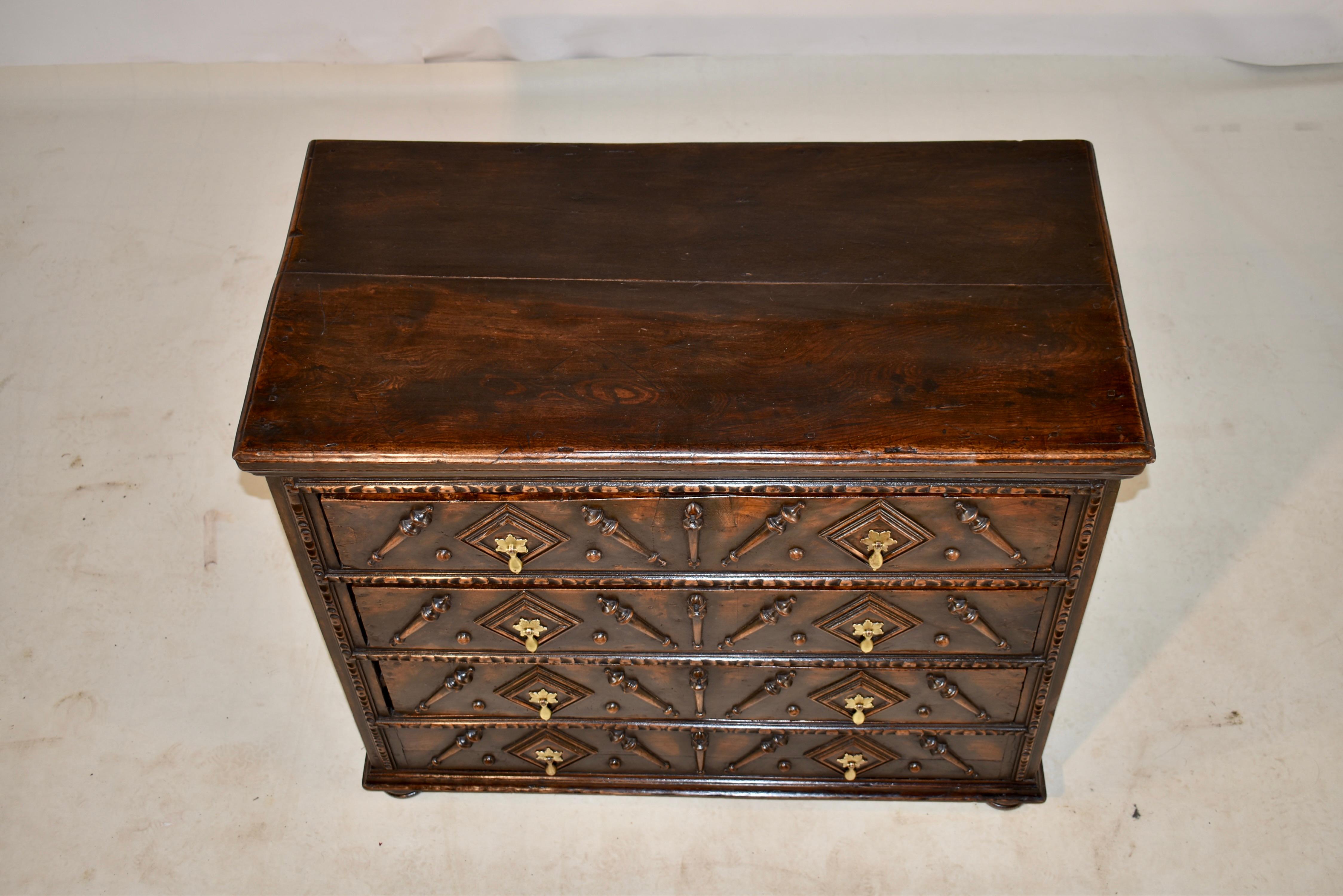 17th Century English Chest of Drawers For Sale 2