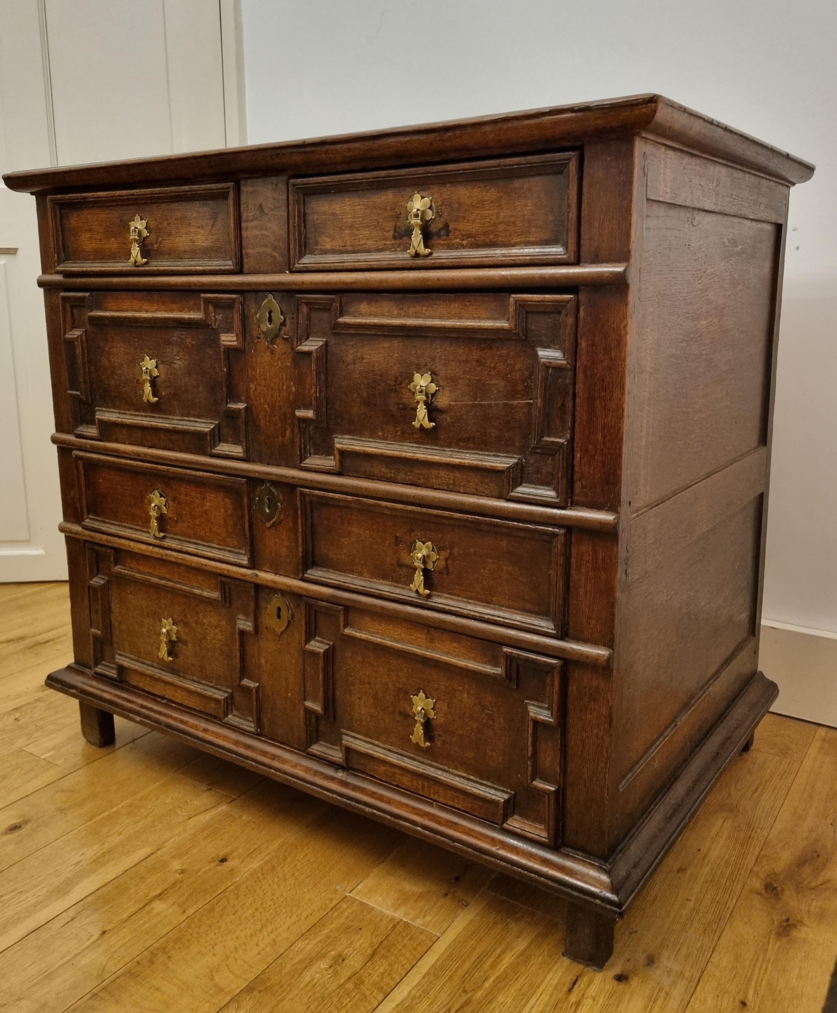 17th Century Charles II Geometric Oak Chest of Drawers In Good Condition For Sale In Hoddesdon, GB
