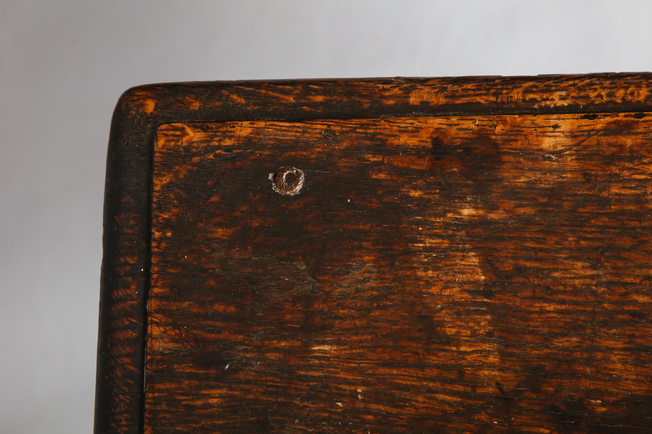 17th Century English Joint Stool In Good Condition In Greenwich, CT