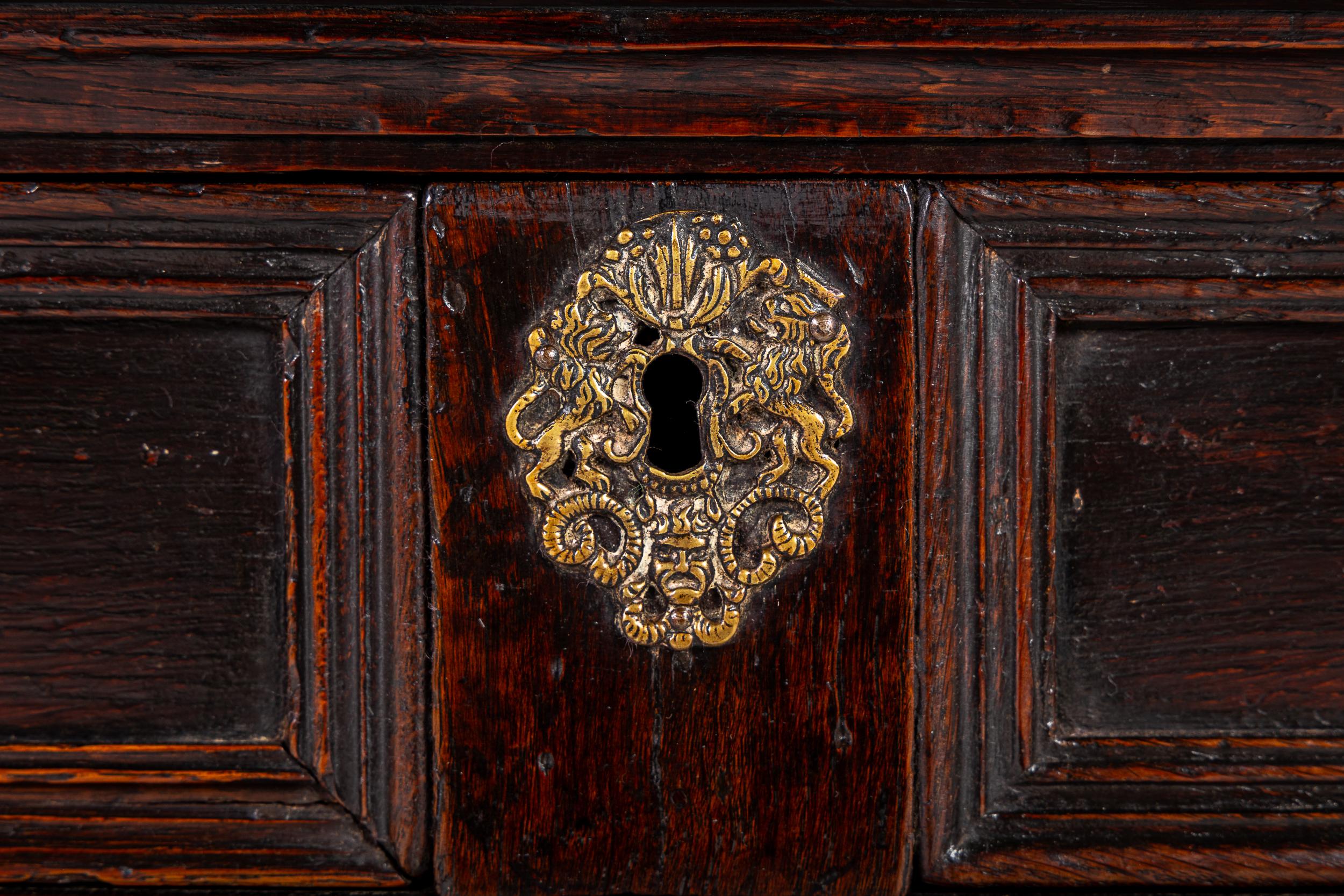 18th Century and Earlier 17th Century English Oak Chest of Drawers For Sale