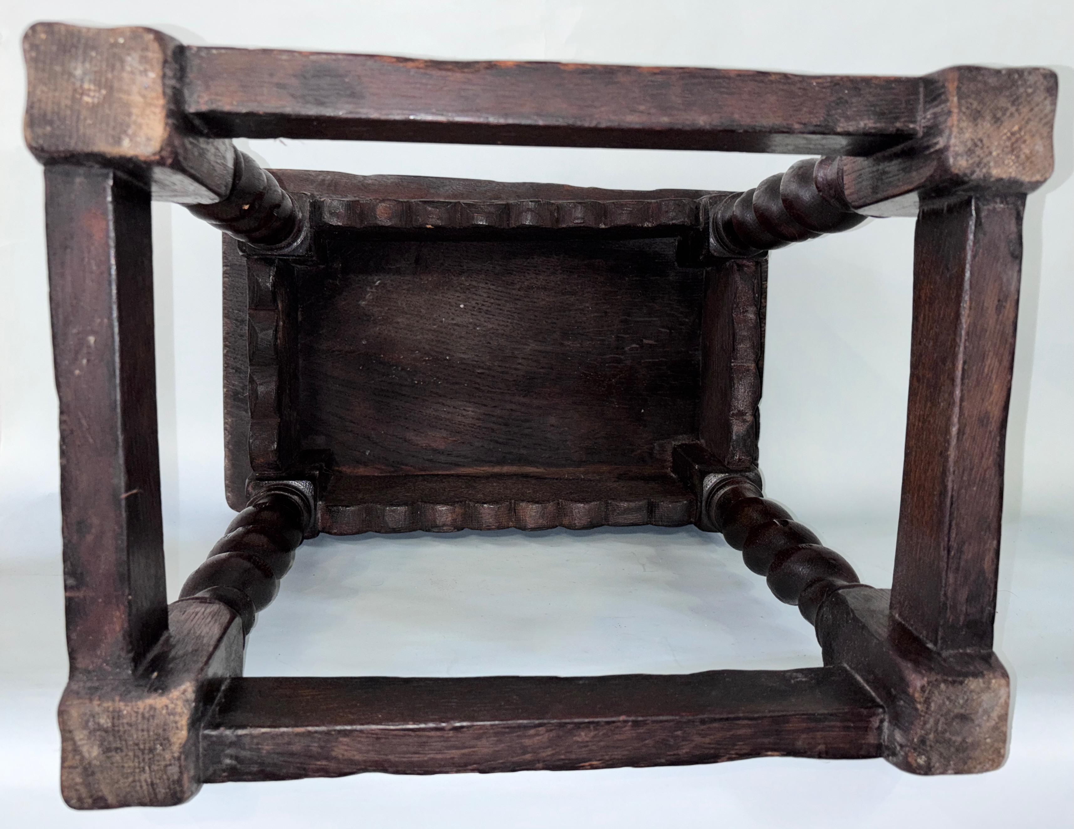 17th Century English Oak Joint Stool For Sale 1