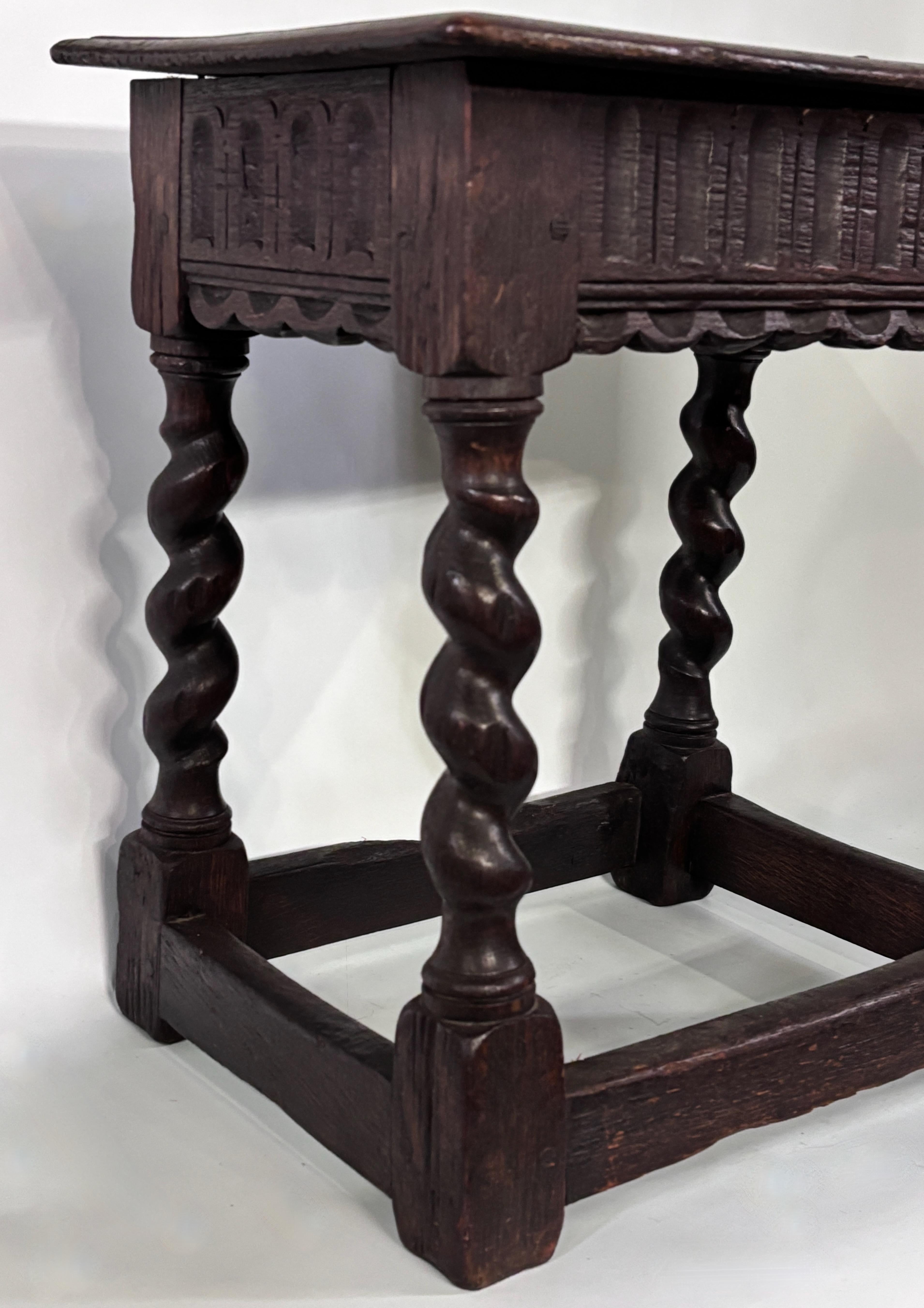 17th Century English Oak Joint Stool For Sale 3