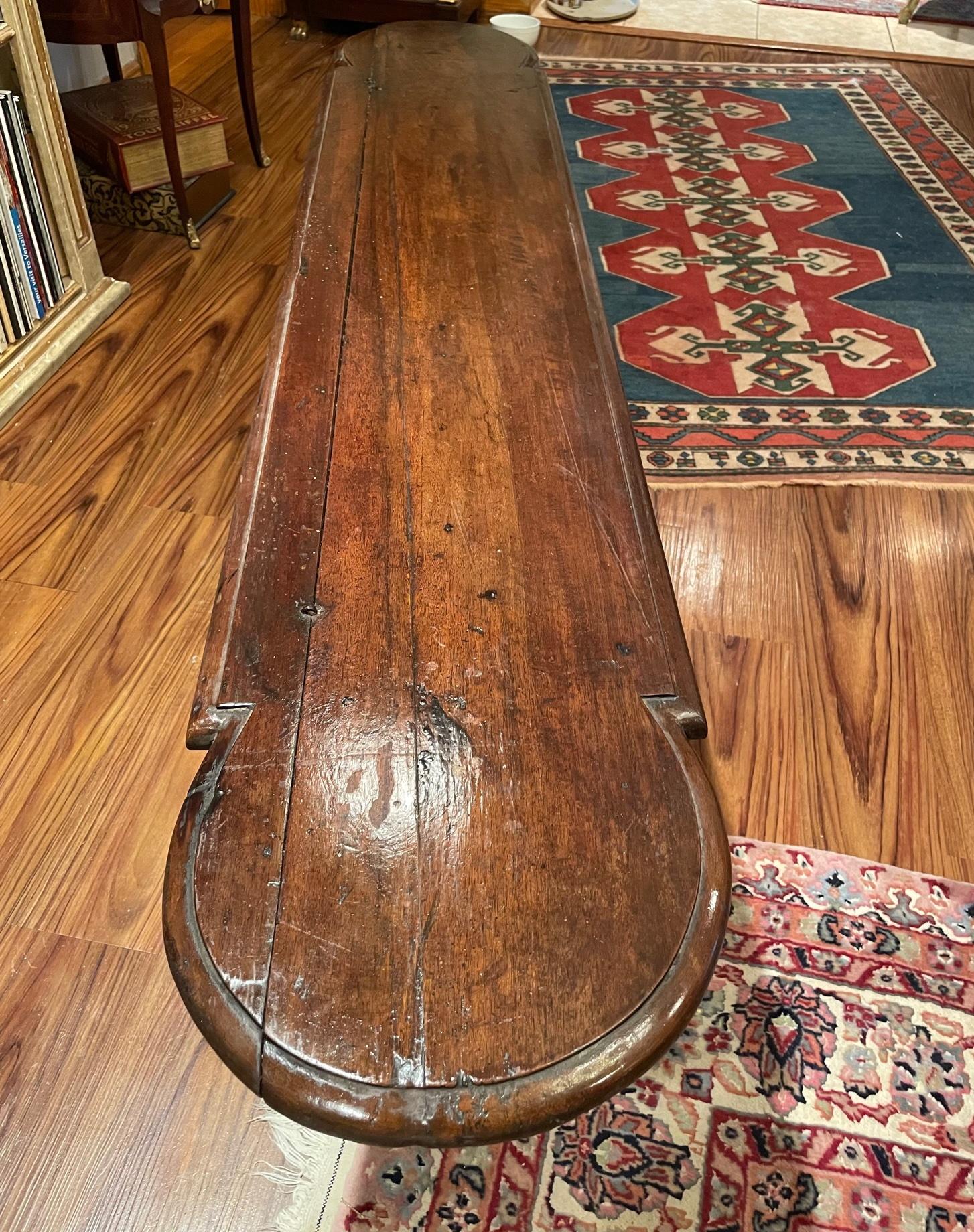 17th Century English Oak Lift Up Top Long Trestle Bench, circa 1700 In Good Condition For Sale In Vero Beach, FL