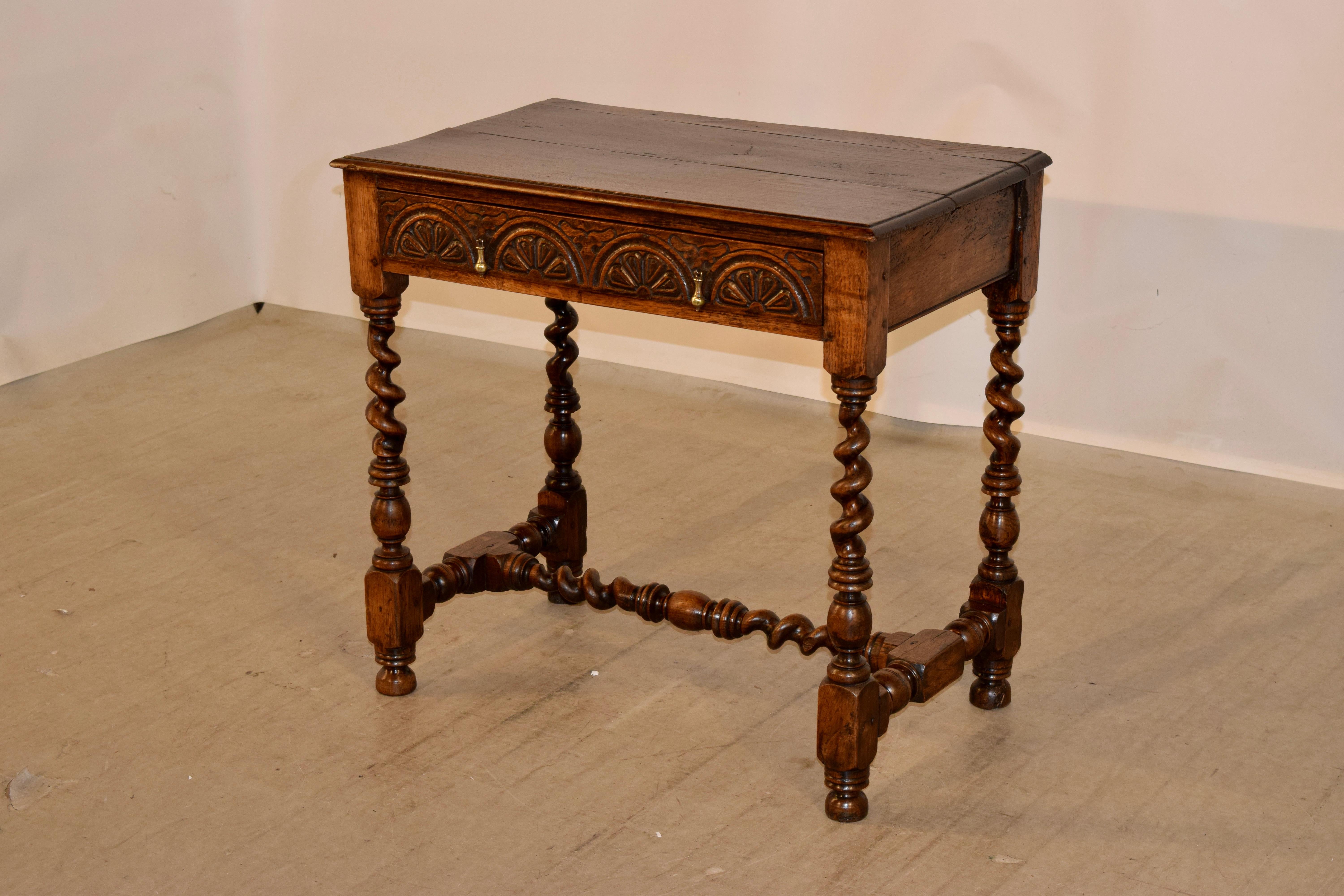 17th Century English Oak Side Table In Good Condition In High Point, NC