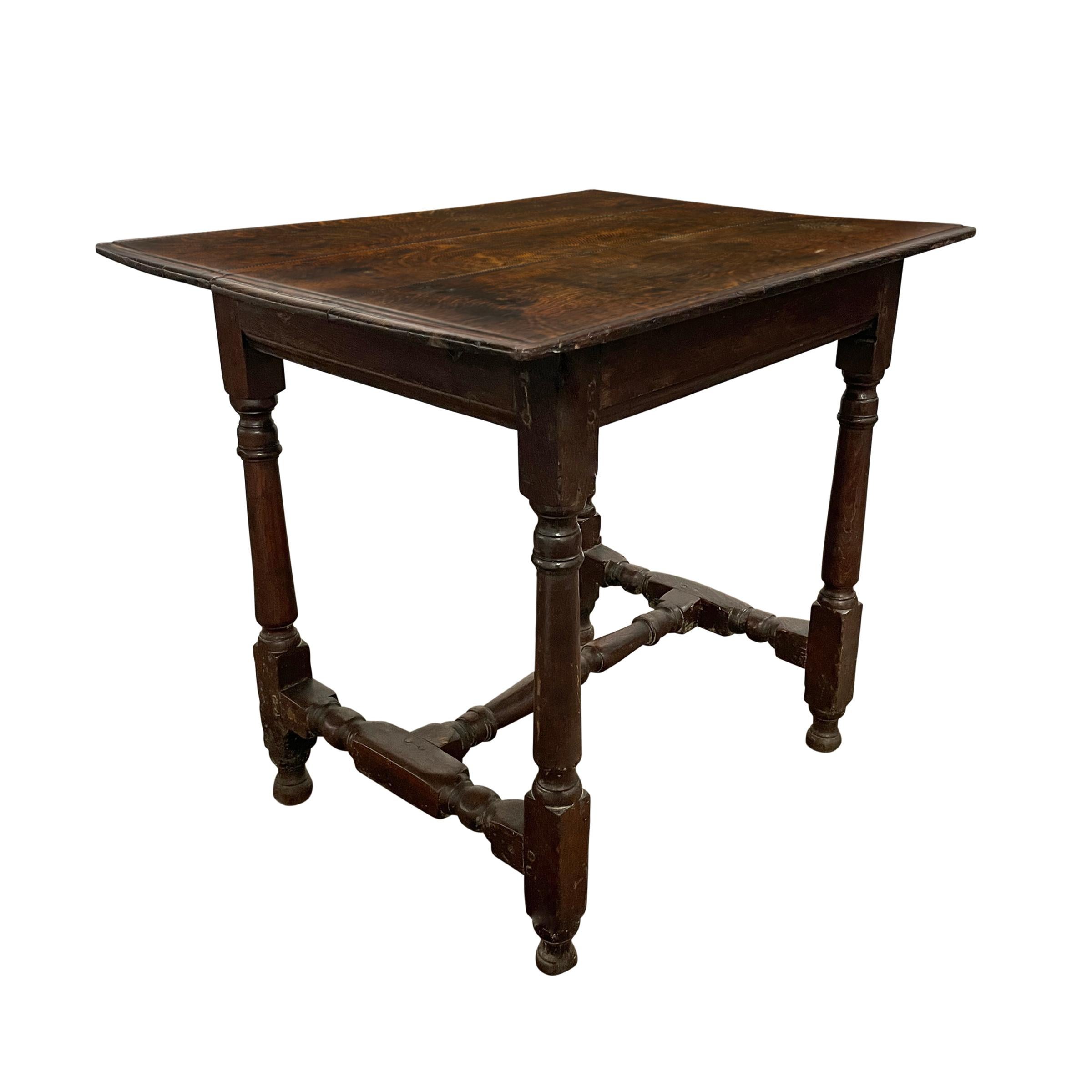William and Mary Table anglaise en chêne du XVIIe siècle en vente