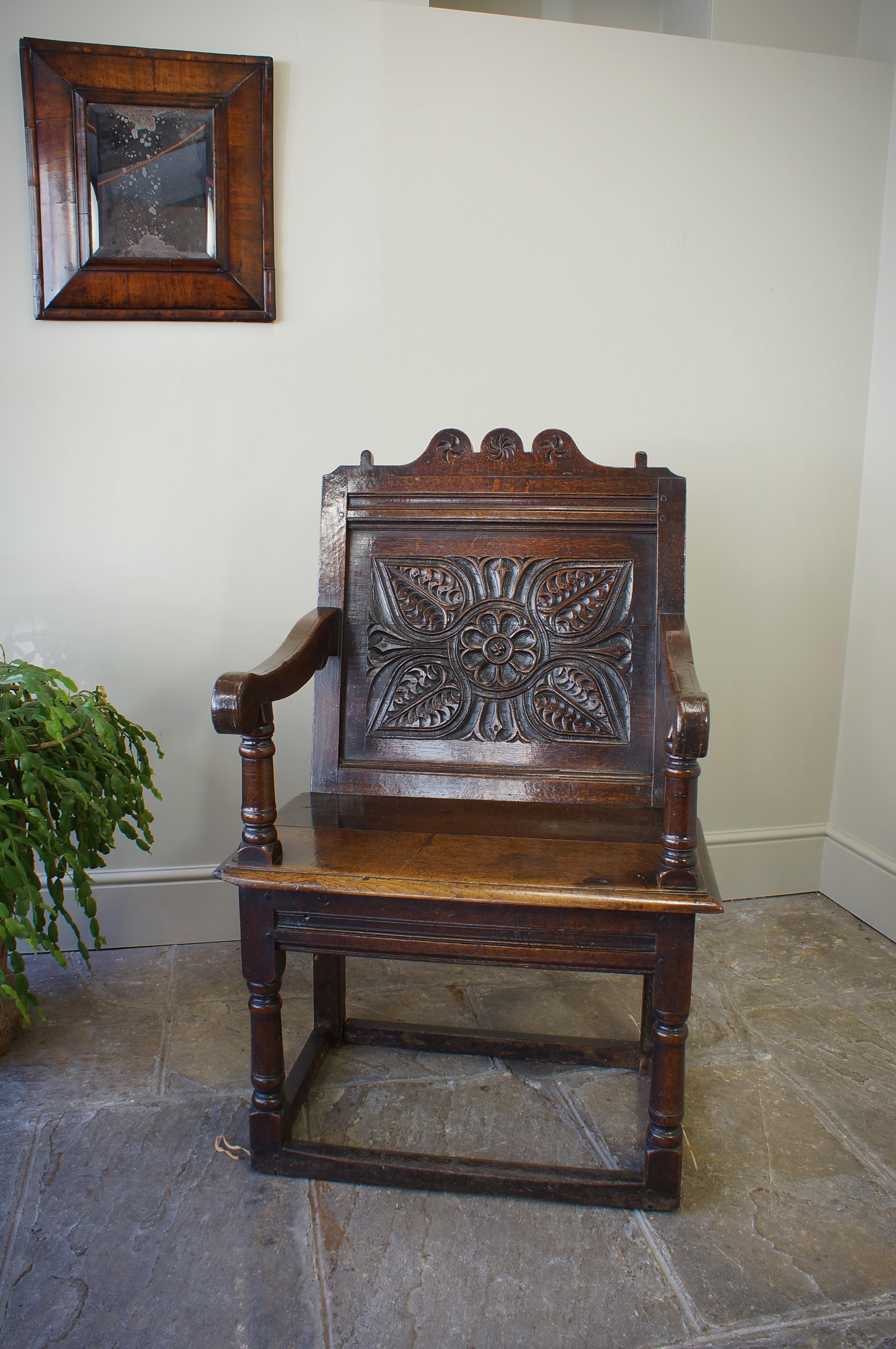 17th Century  English Oak Wainscot Armchair. For Sale 1