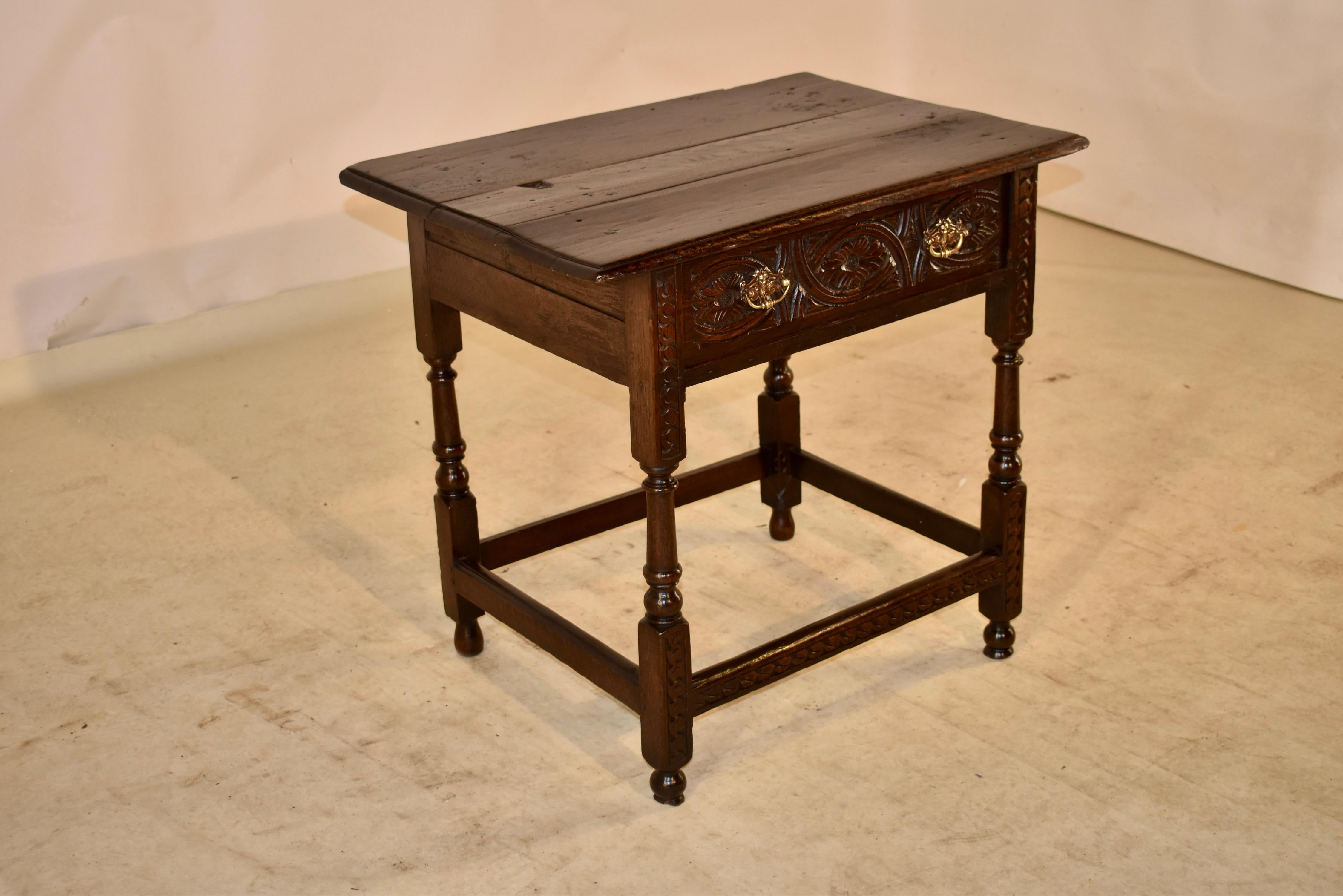 17th Century English Side Table In Good Condition For Sale In High Point, NC