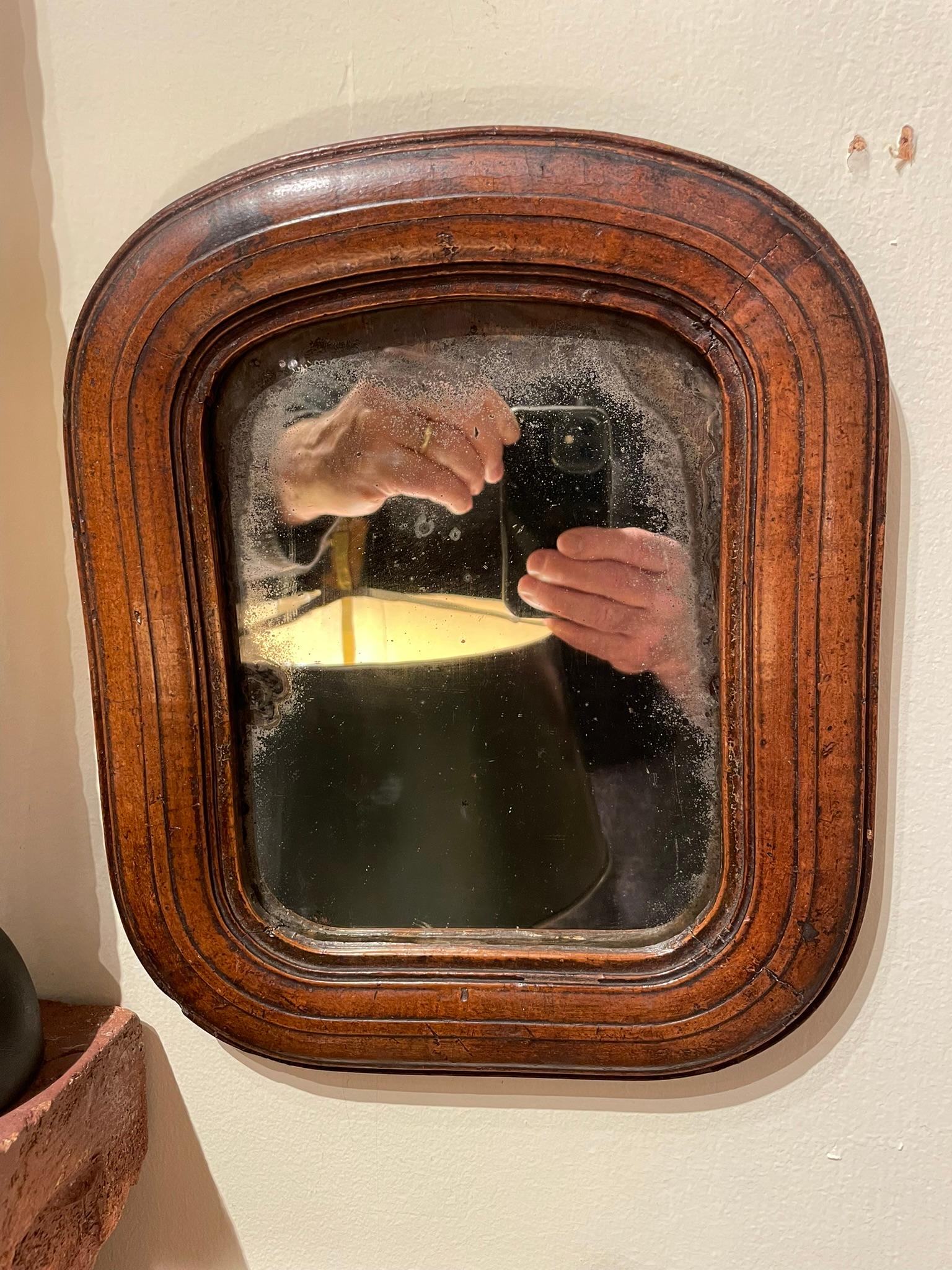 17th Century English Walnut Mirror With Original Glass, Small Scale For Sale 13