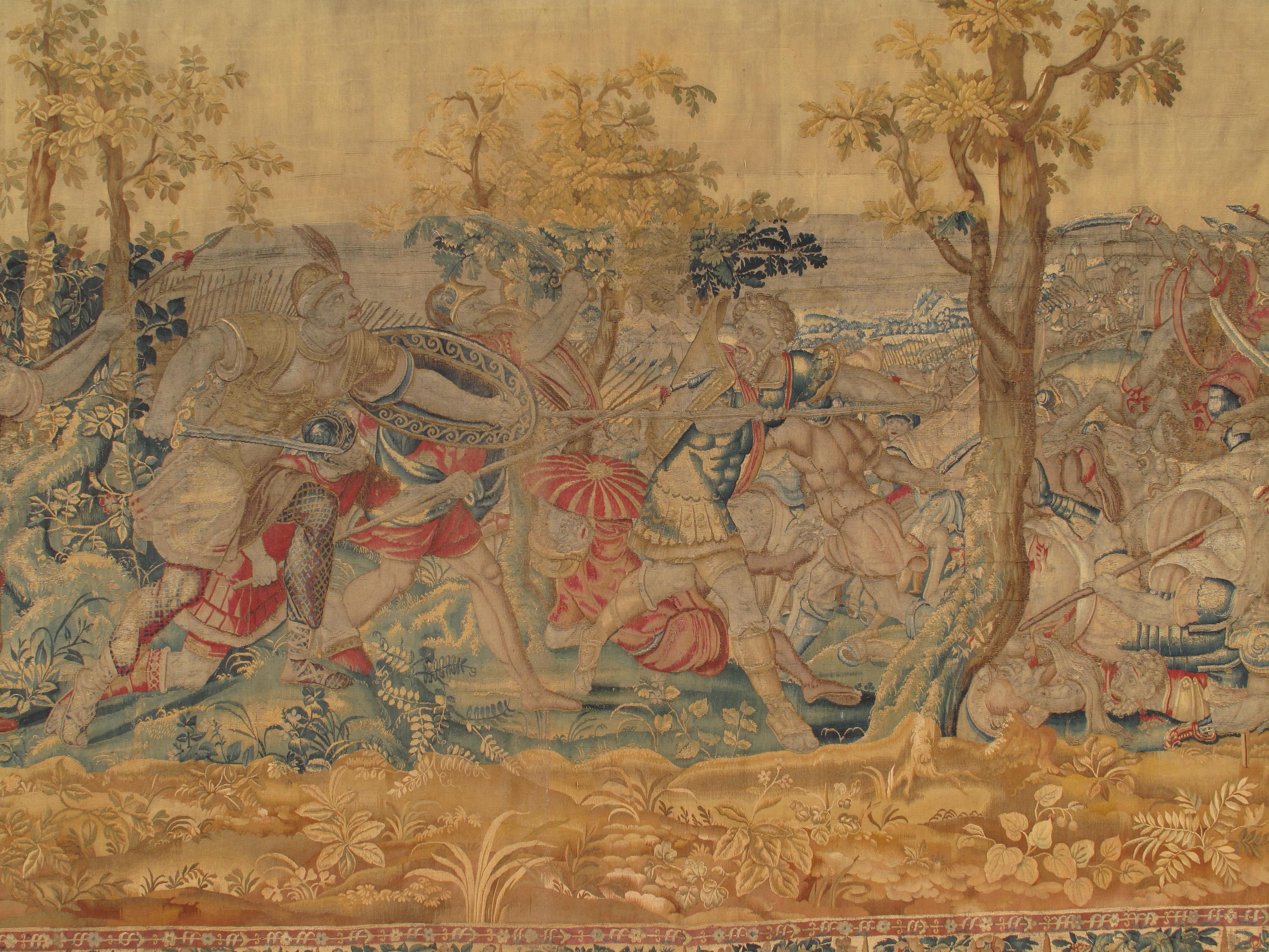 Aubusson Tapisserie bruxelloise du 17ème siècle, laine de soie, vert, bleu, rouge, scène de bataille en vente