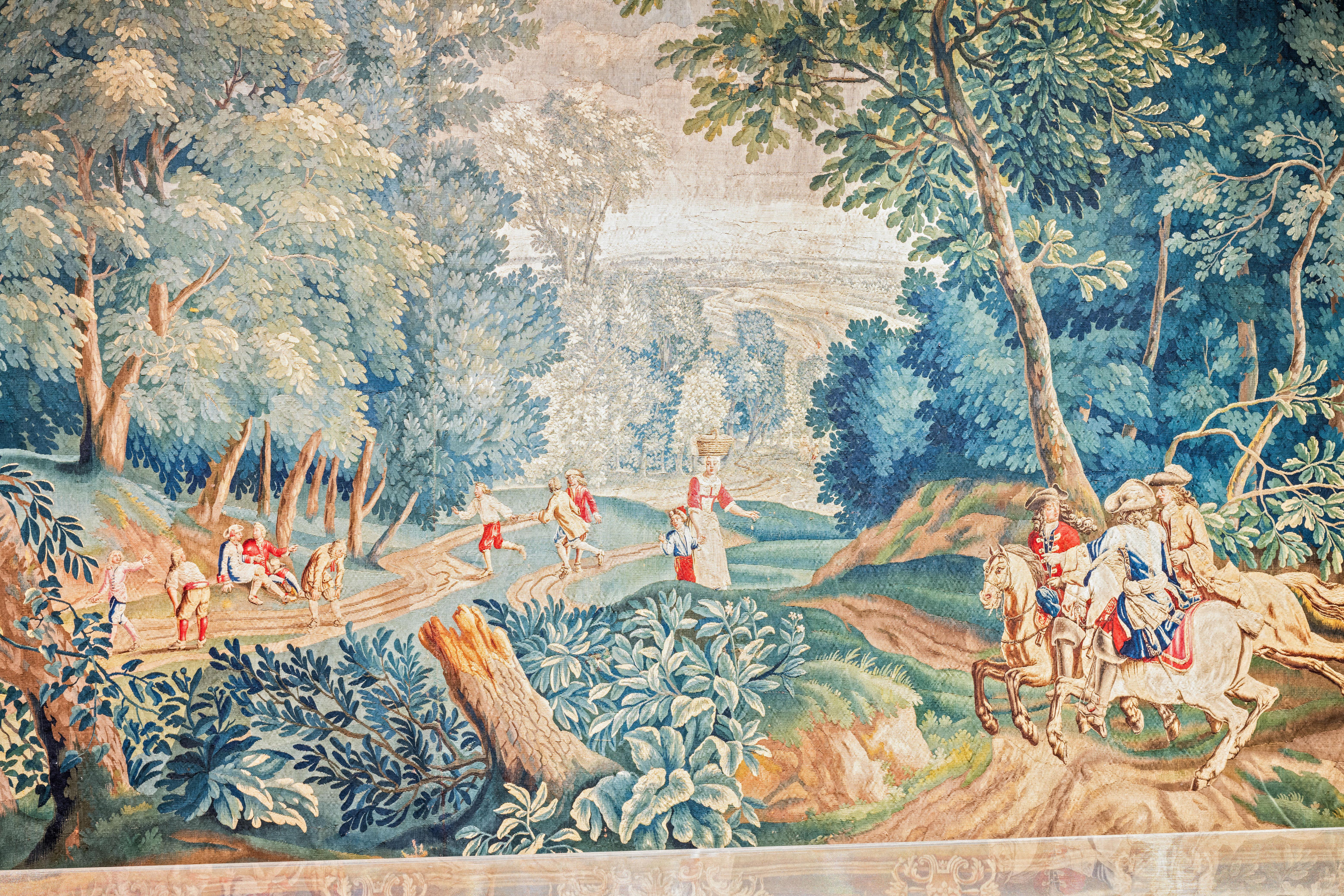 17th Century Fine Flemish Tapestry, Silk & Wool, Green, Blue, Red, Battle Scene In Excellent Condition For Sale In Port Washington, NY