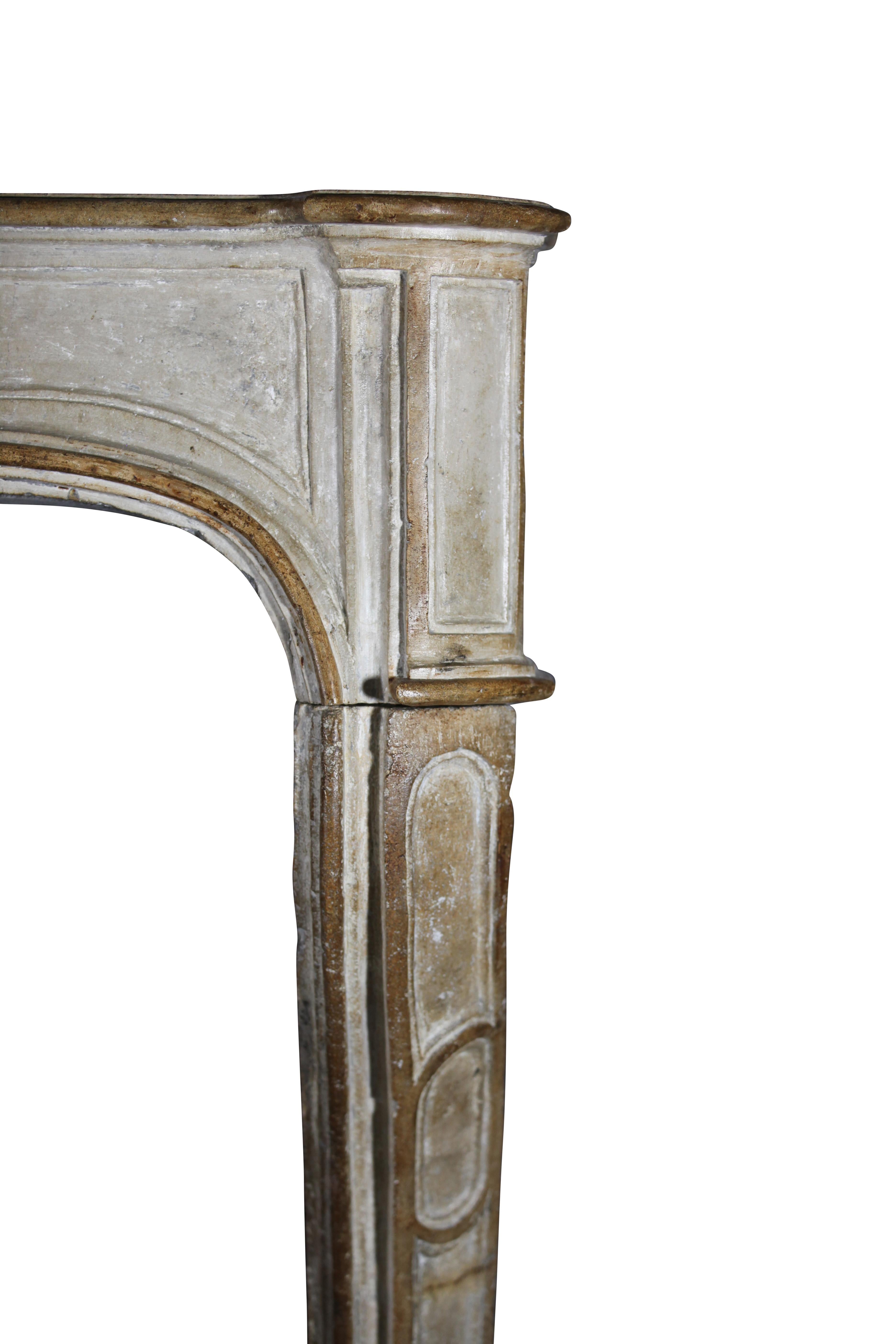 17th Century Fine French Original Antique Fireplace Surround in Limestone For Sale 1