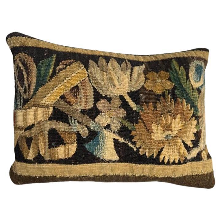 Cuscino fiammingo del 17° secolo 17" X 12"