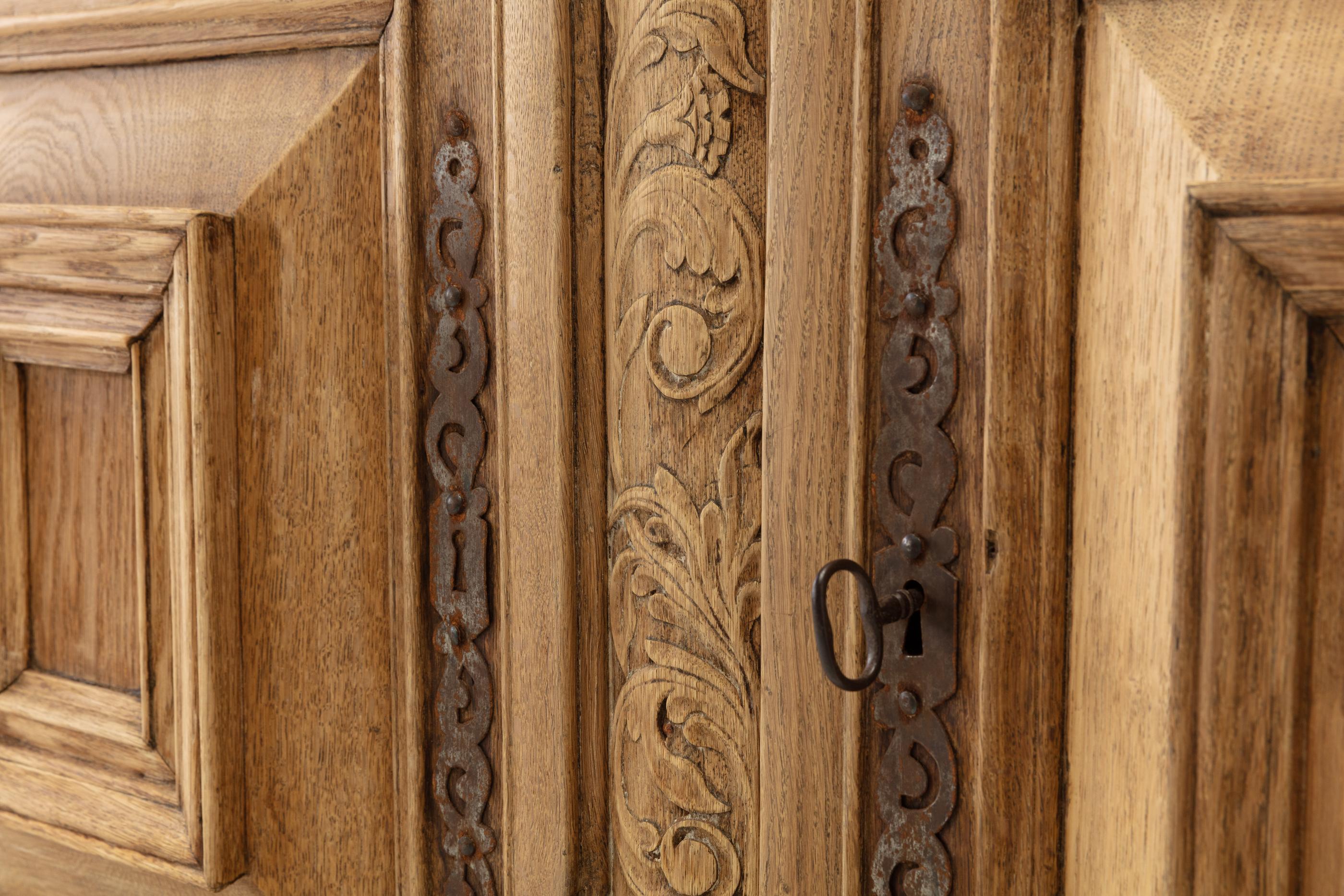 17th Century Flemish Bleached Oak Cabinet 5