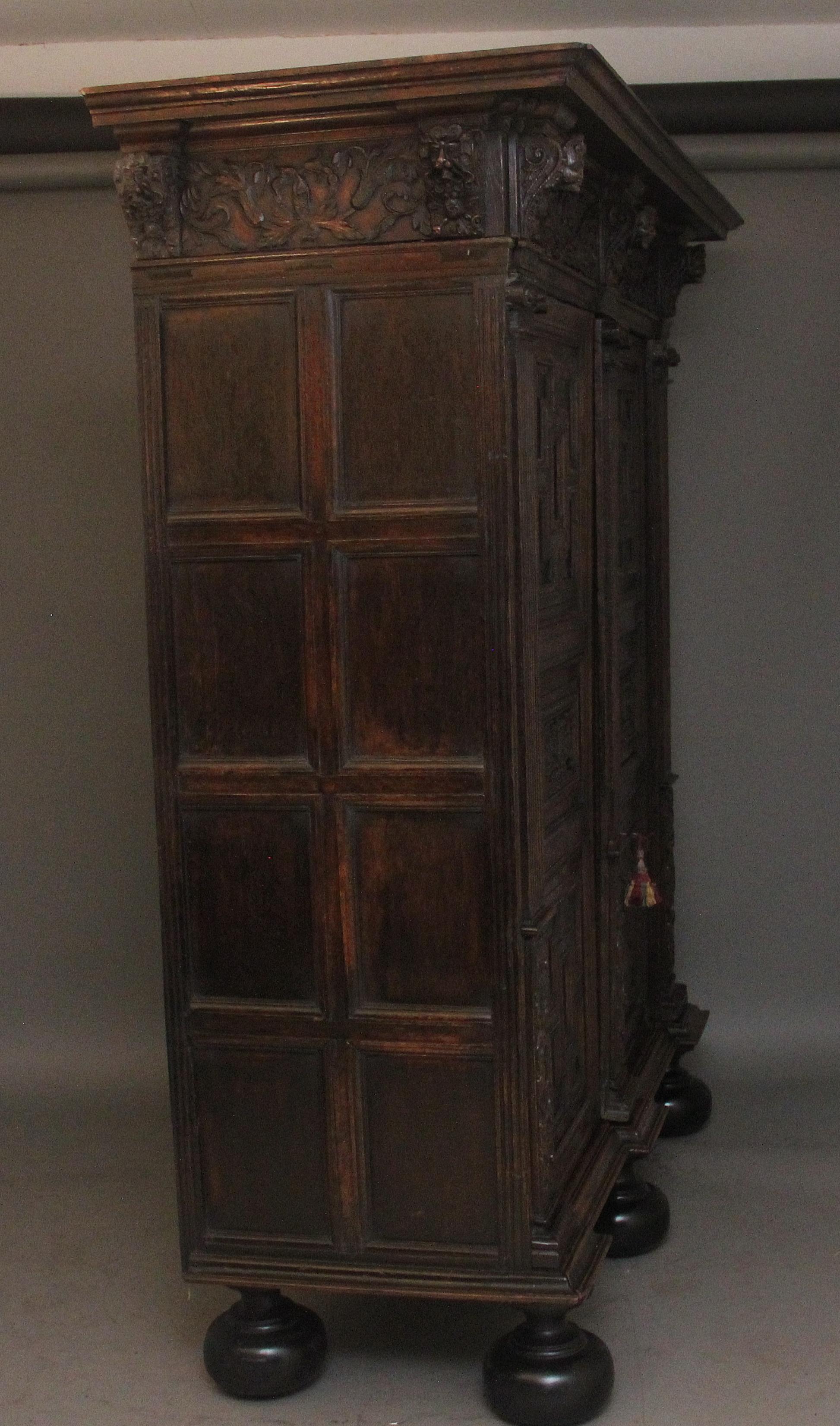 17th Century Flemish carved oak cupboard 12