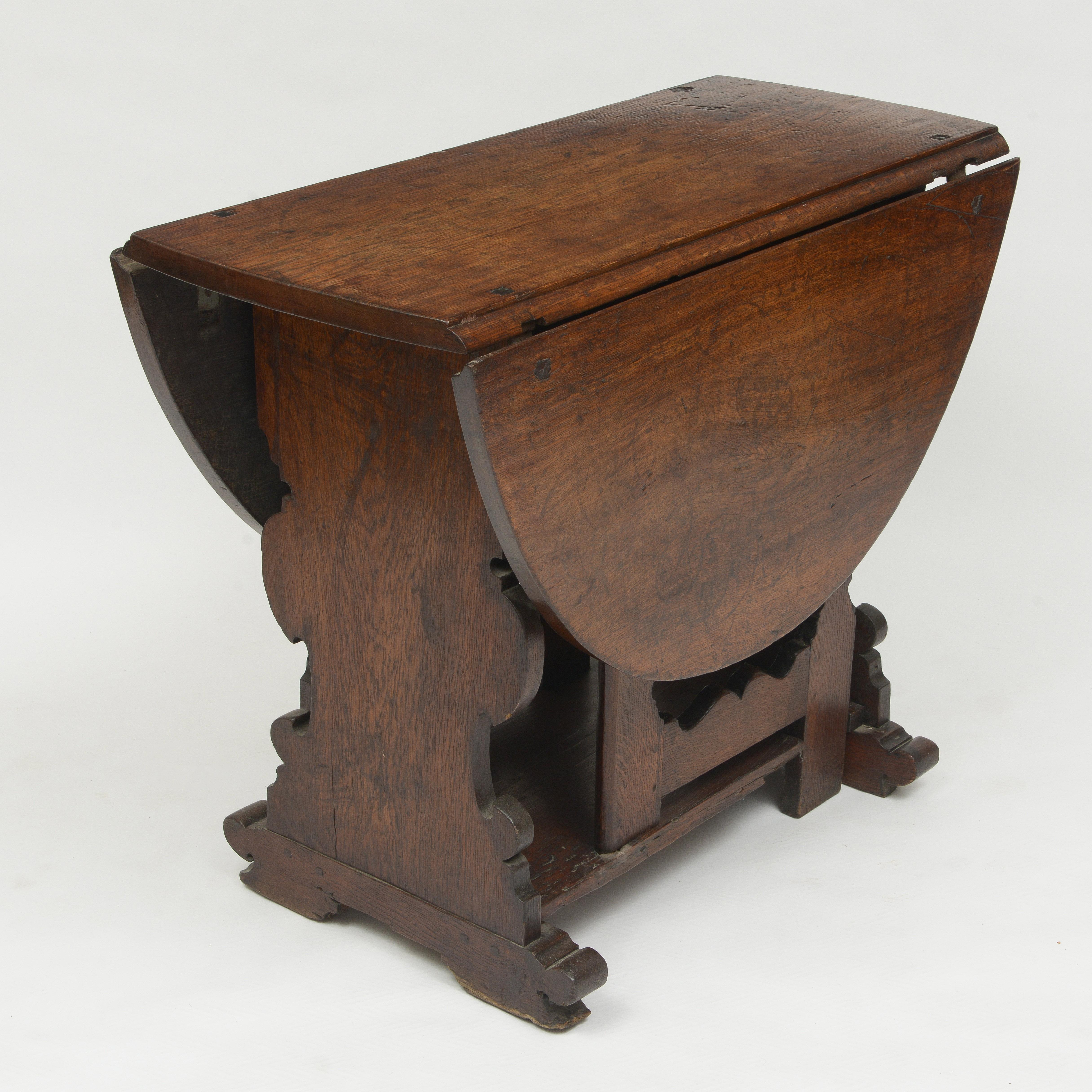 Oak 17th Century Flemish Gate Leg Table For Sale