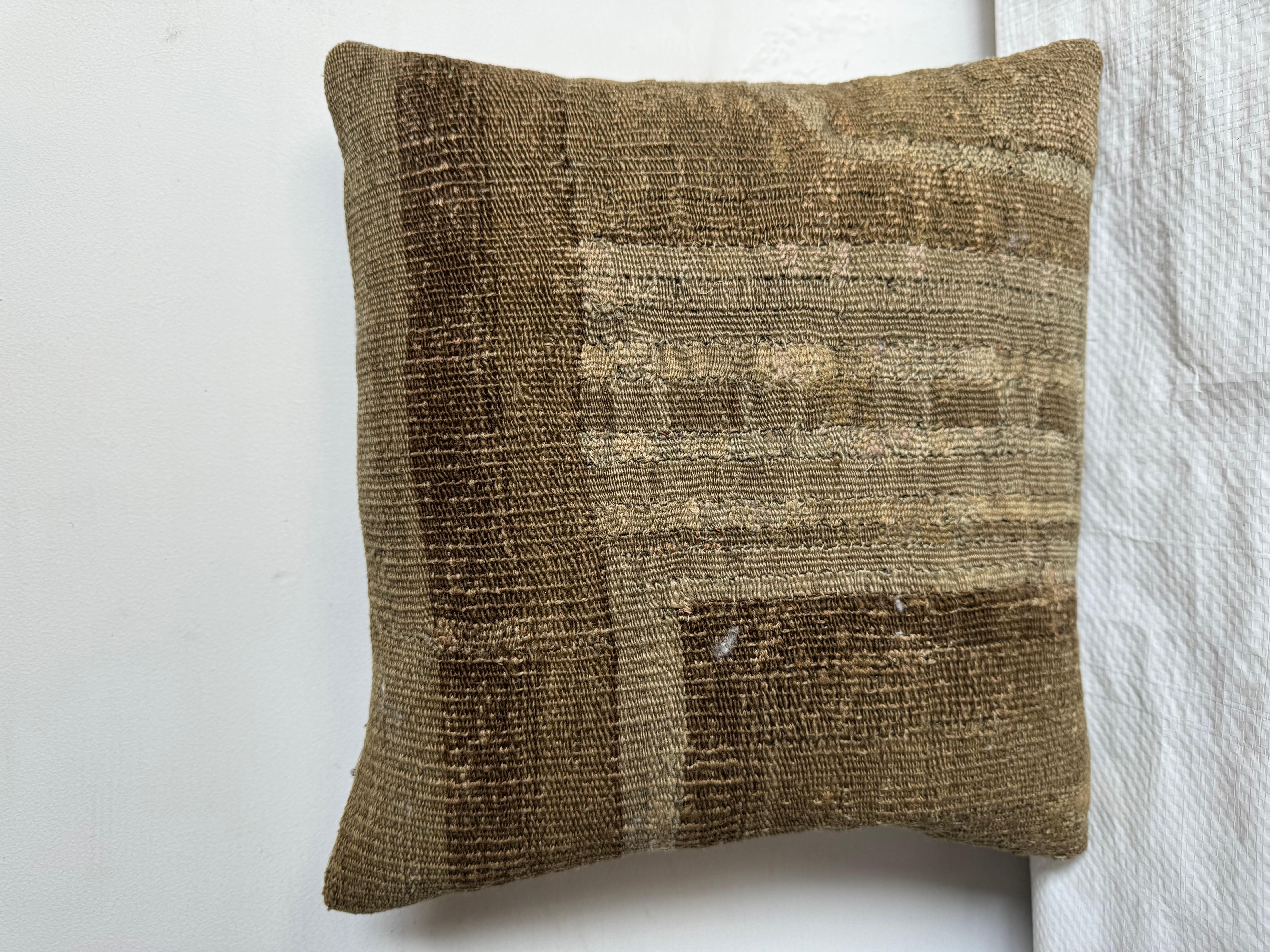 Mid-Century moderno Cuscino fiammingo del XVII secolo 13x13 in vendita