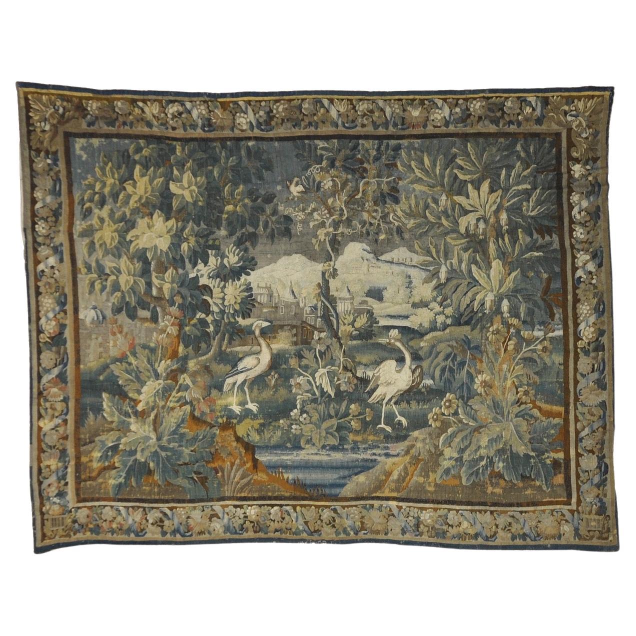 Flämischer Verdue-Wandteppich des 17. Jahrhunderts mit exotischen Vögeln und Landschaftsszene