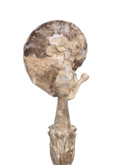 Candeliere "Frammento di Firenze" del XVII secolo con conchiglia di ammonite naturale