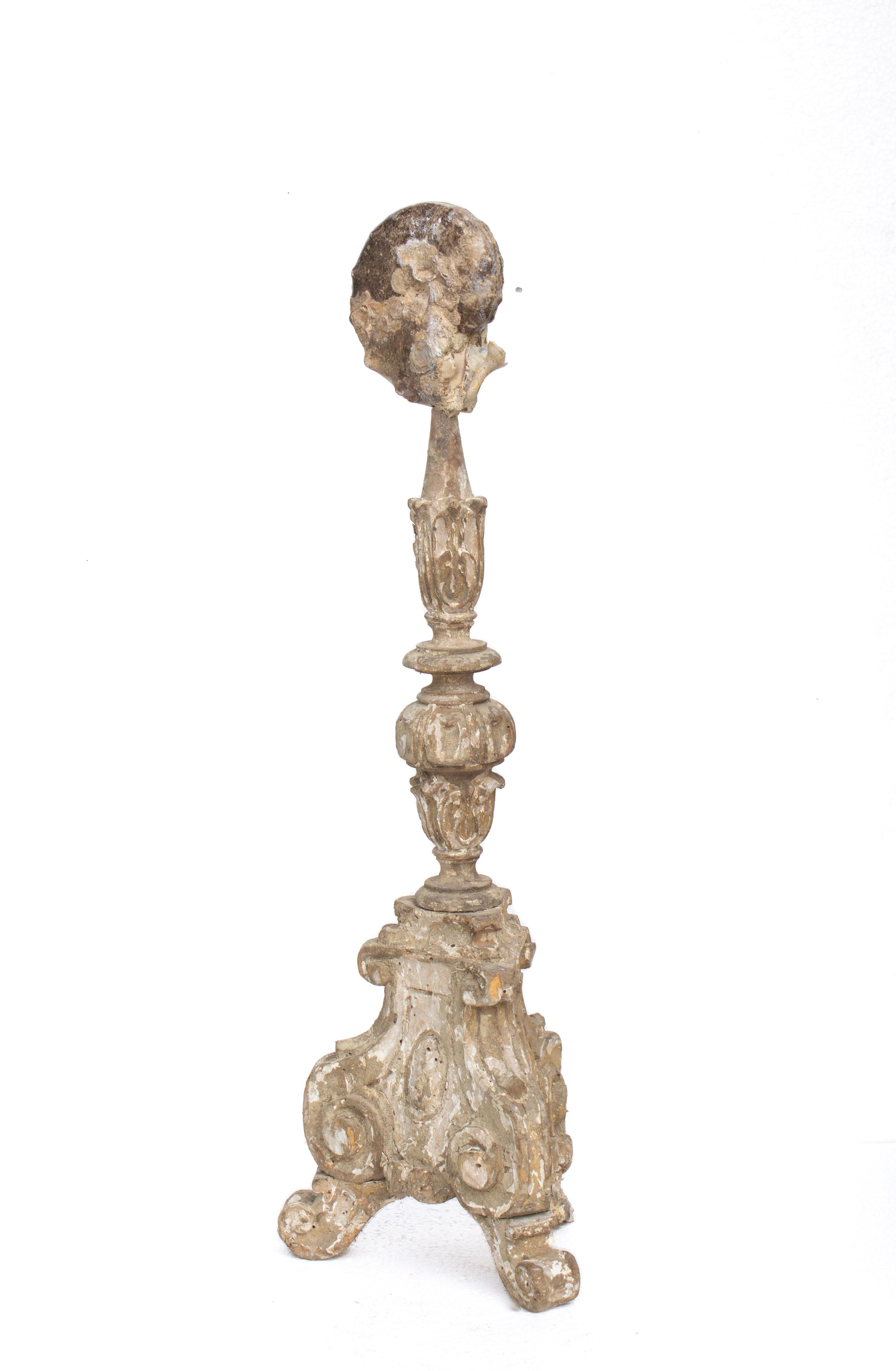 17th Century 'Florence Fragment' Candlestick with Natural Ammonite Shell In Distressed Condition For Sale In Dublin, Dalkey