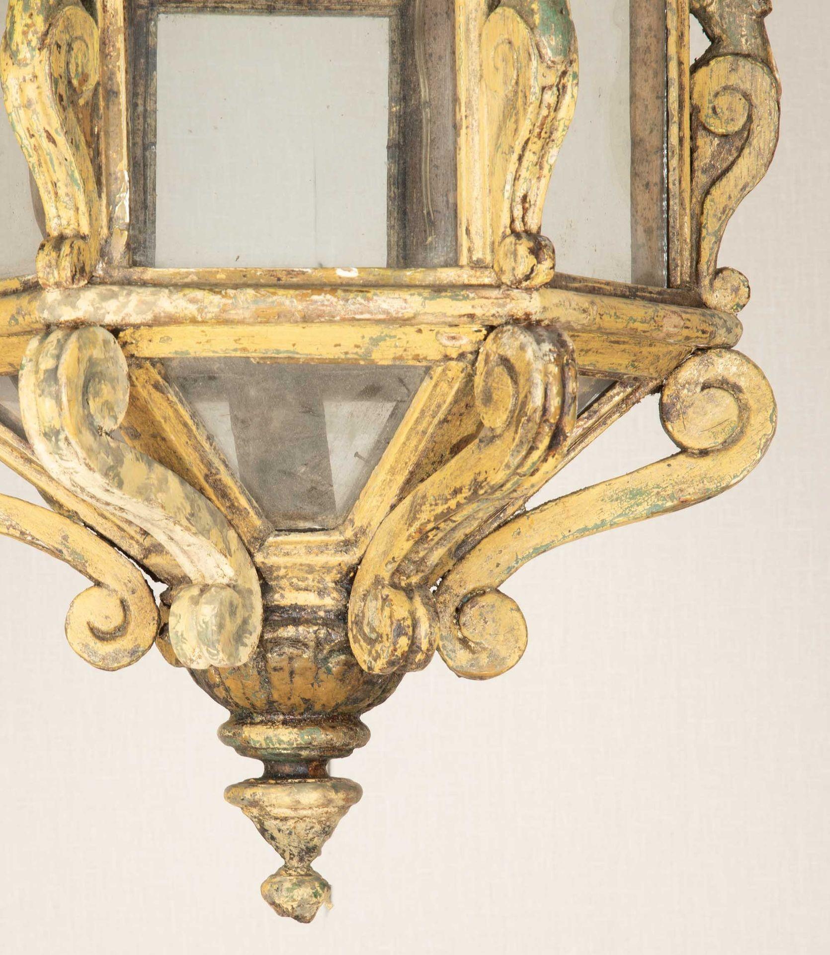 17th Century Florentine Hand Carved Wooden Lantern For Sale 4