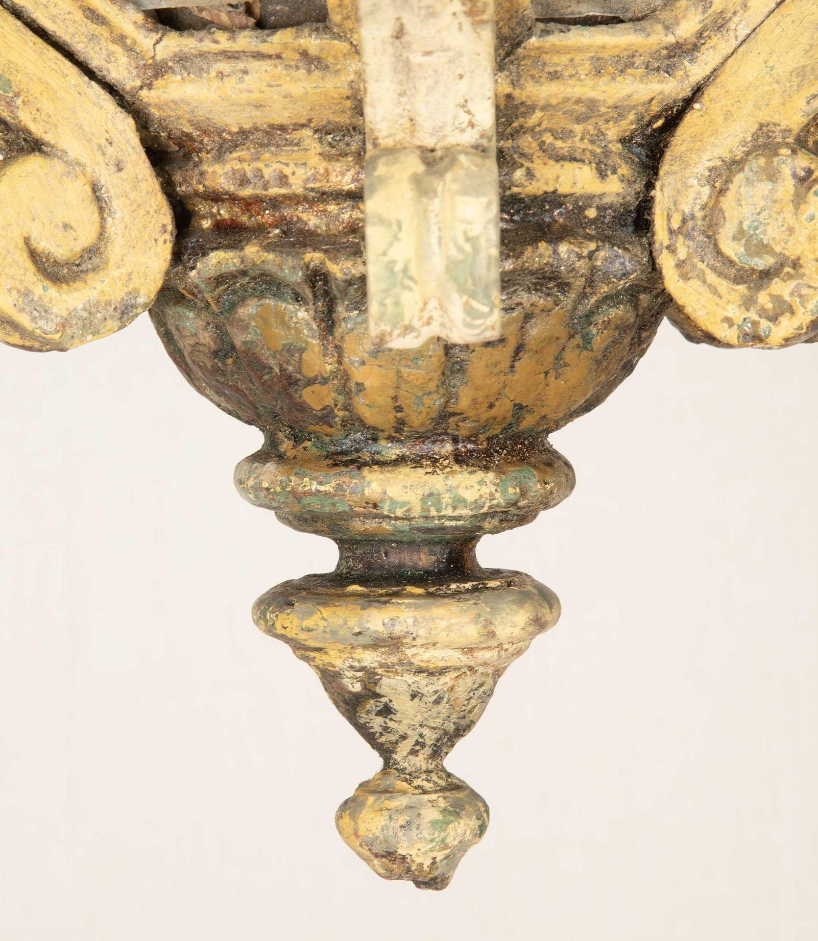 17th Century Florentine Hand Carved Wooden Lantern For Sale 1