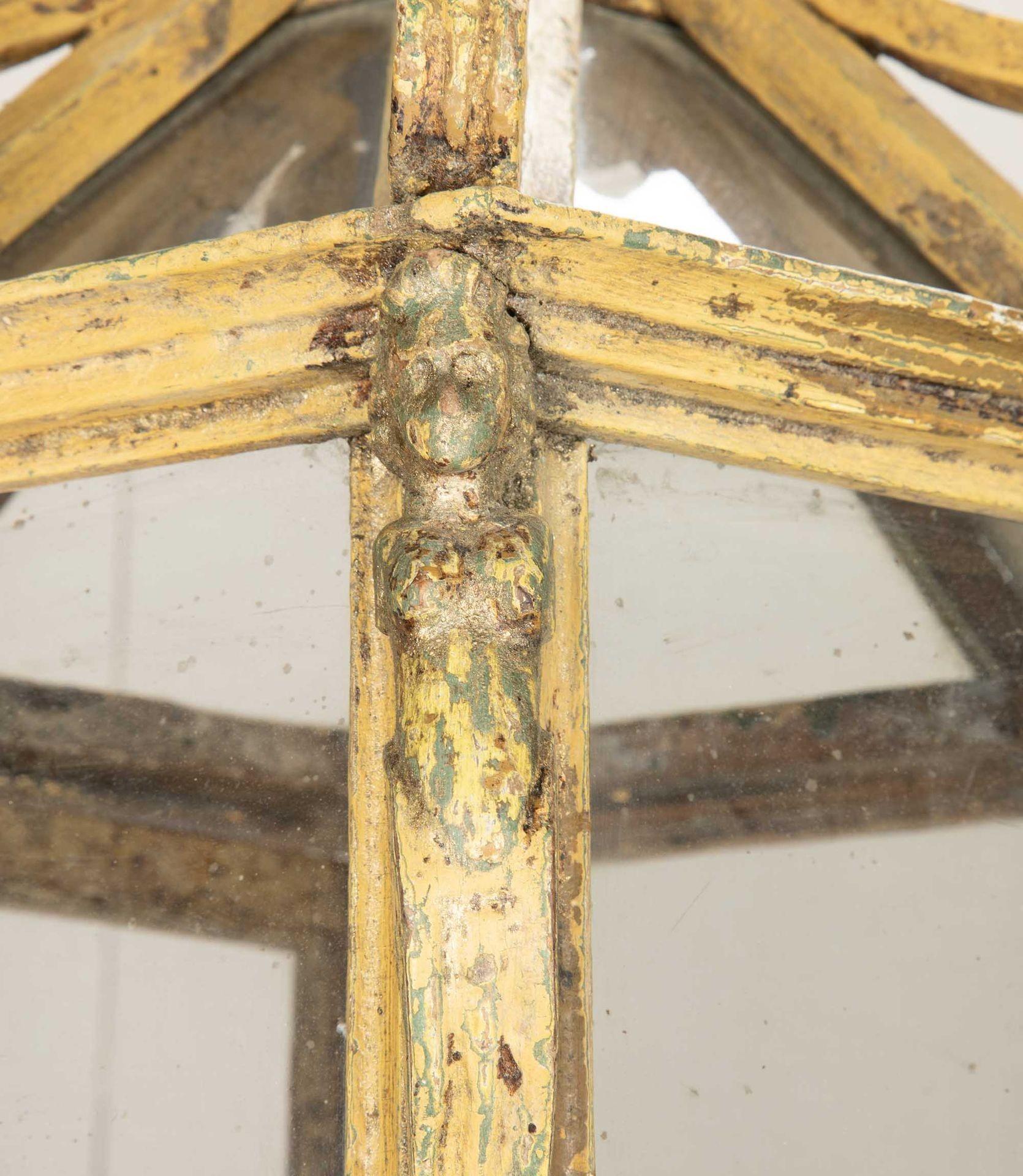 17th Century Florentine Hand Carved Wooden Lantern For Sale 2