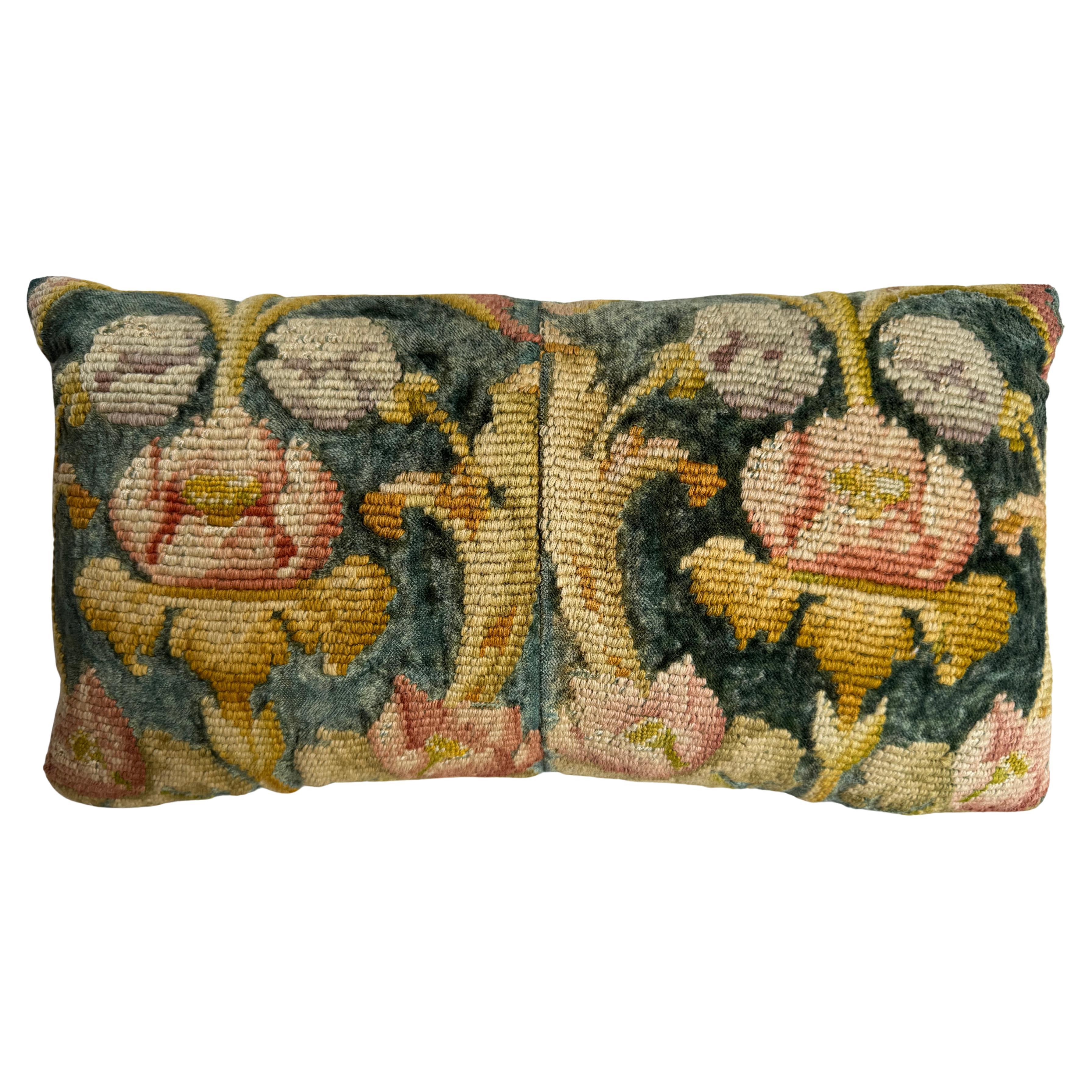 Oreiller Florentine du 17e siècle 18x10 en vente